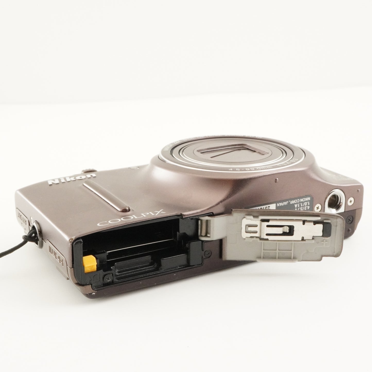 Nikon COOLPIX S9500 Brown With 4GB SDHC Card Digital Camera from Japan #7391