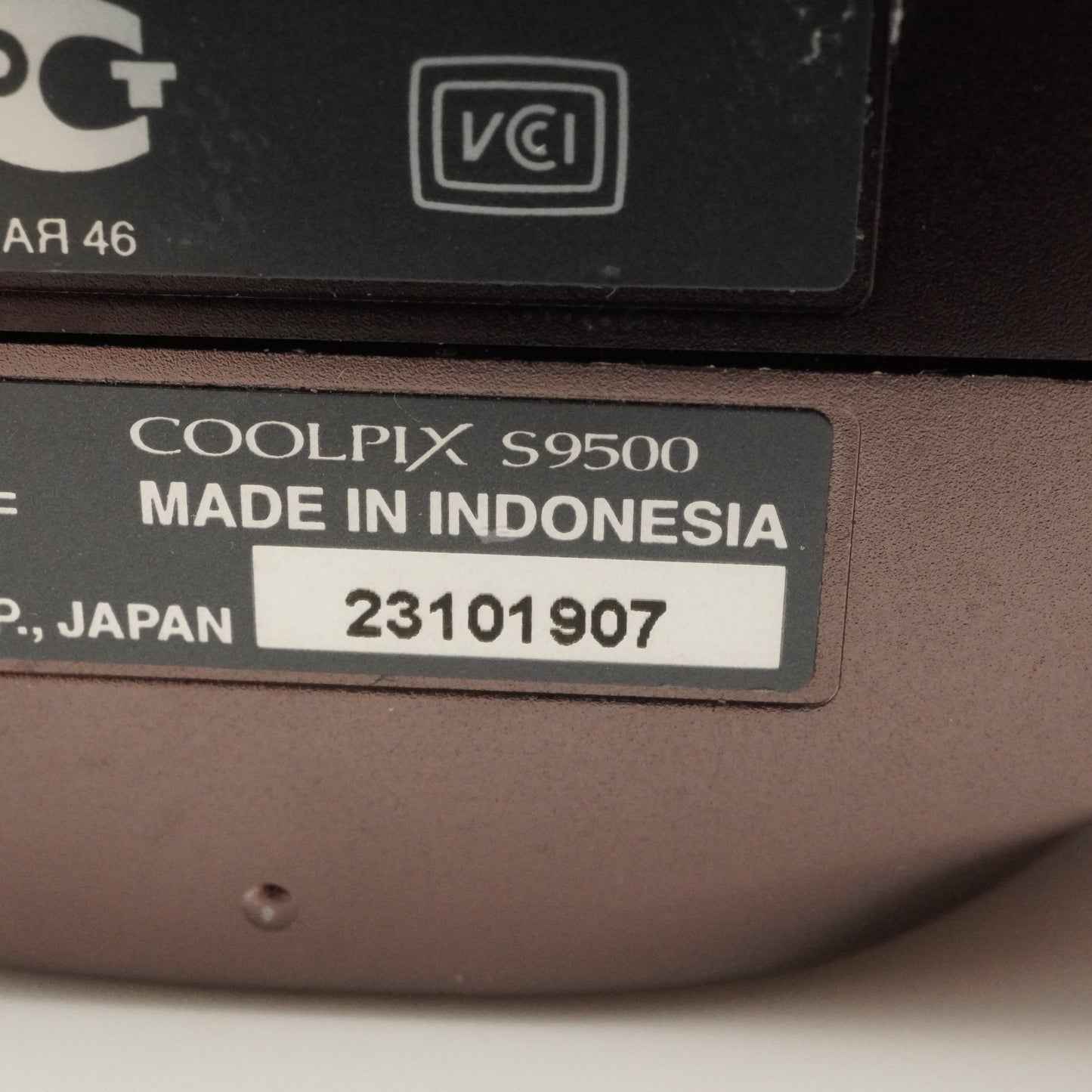 Nikon COOLPIX S9500 Brown With 4GB SDHC Card Digital Camera from Japan #7391