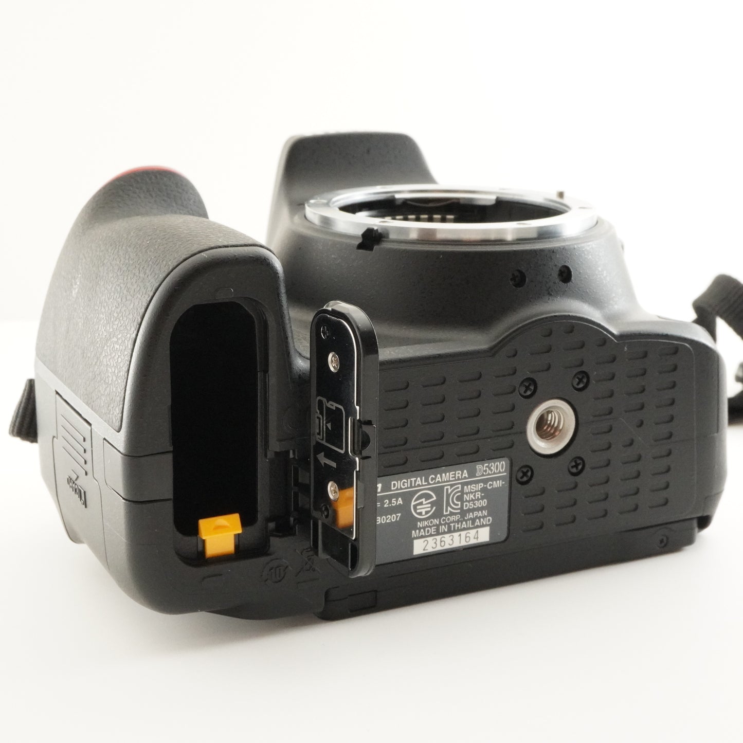 [1,103 Shots] Nikon D5300 + AF-P 18-55mm + 8GB SDHC Card from Japan #7696