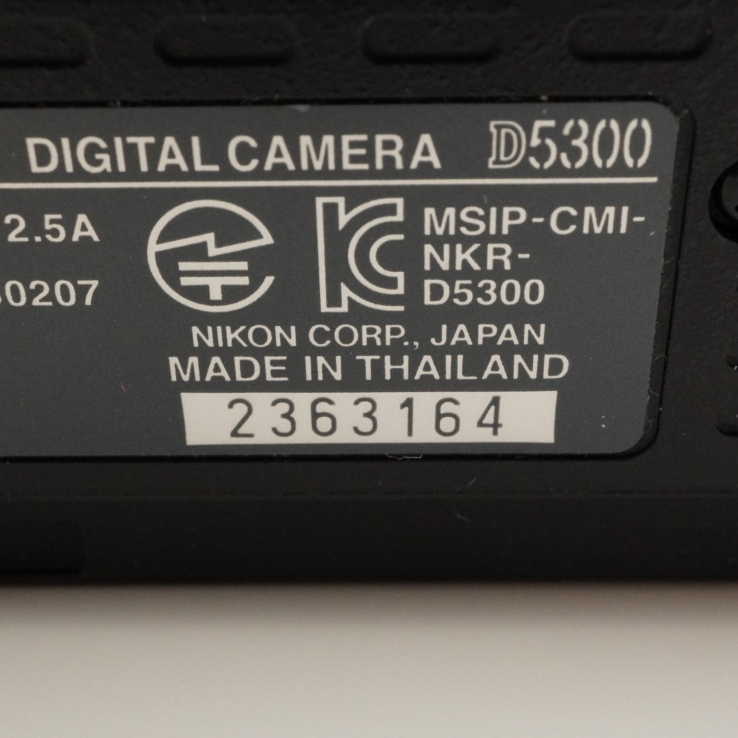 [1,103 Shots] Nikon D5300 + AF-P 18-55mm + 8GB SDHC Card from Japan #7696