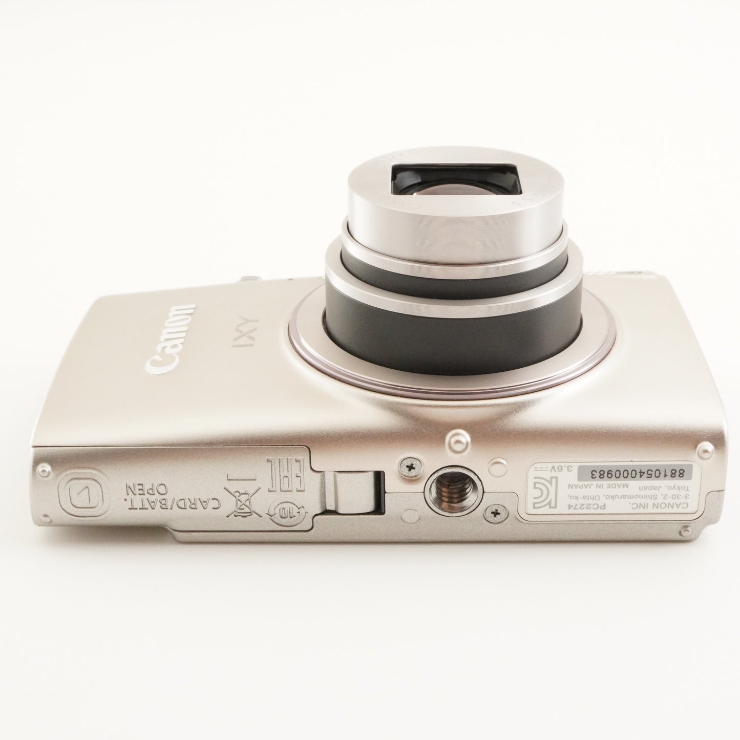Canon IXY 650 Silver With 4GB SDHC Card Digital Camera from Japan #7735
