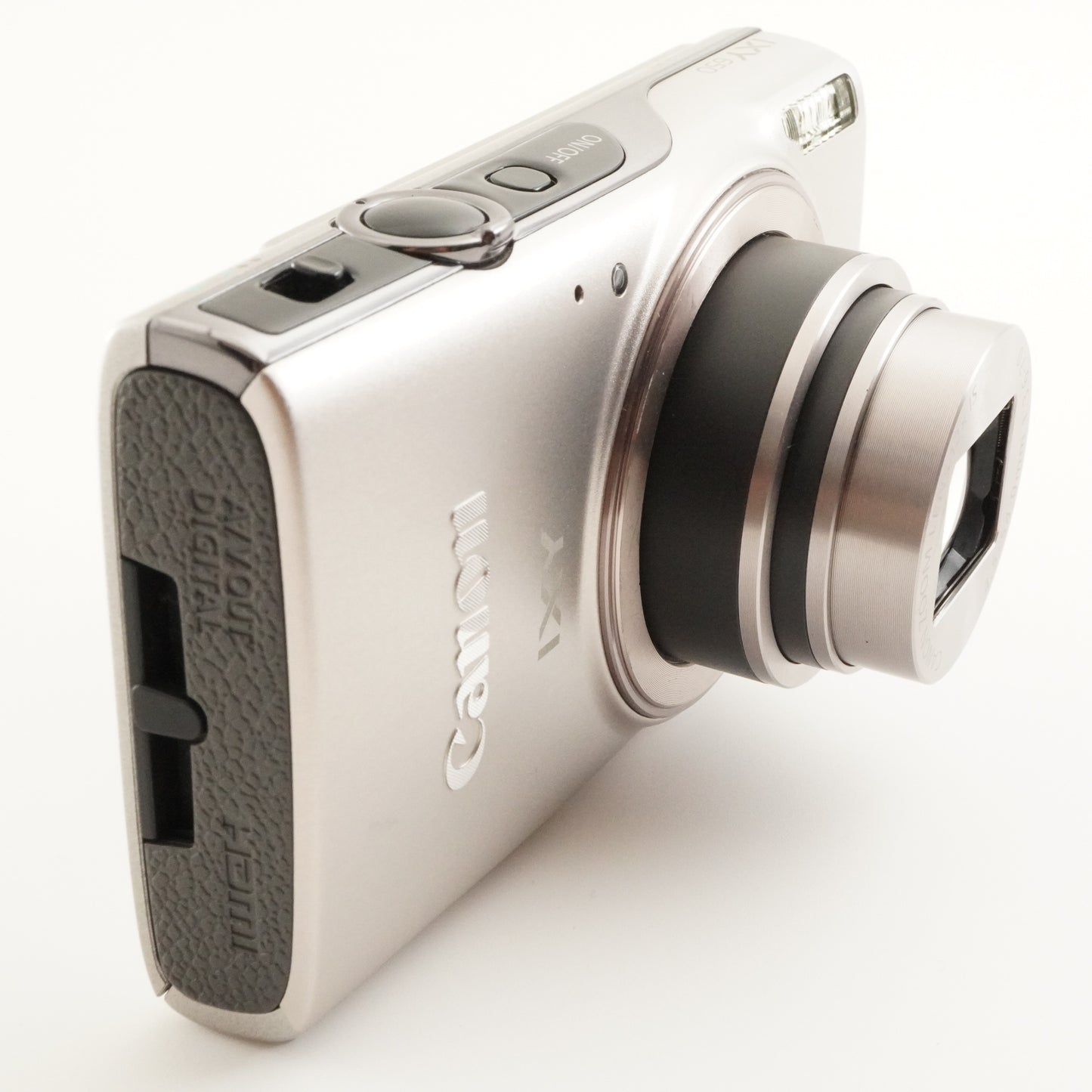 Canon IXY 650 Silver With 4GB SDHC Card Digital Camera from Japan #7736