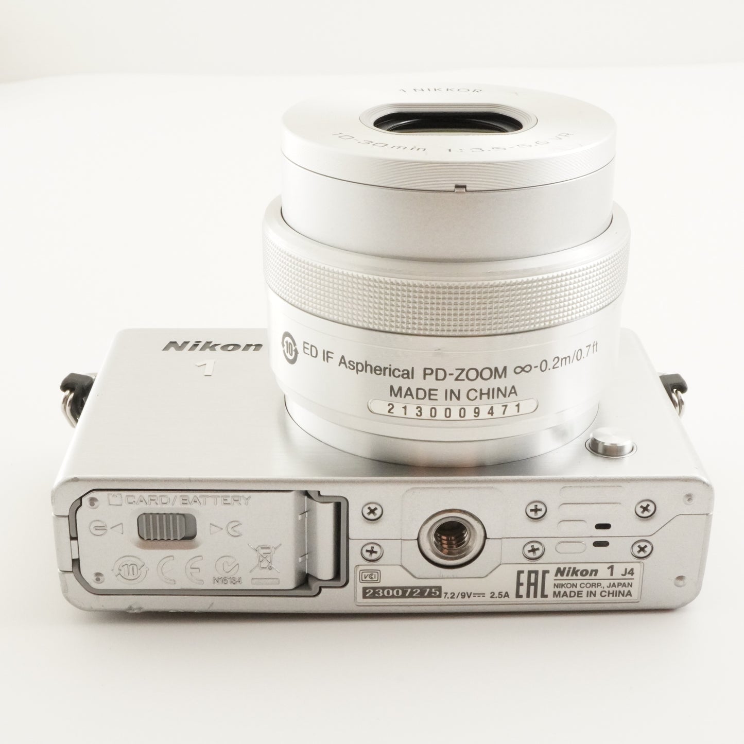 [3,599 Shots] Nikon 1 J4 Silver + 1 NIKKOR 10-30mm +4GB microSD from Japan #7756