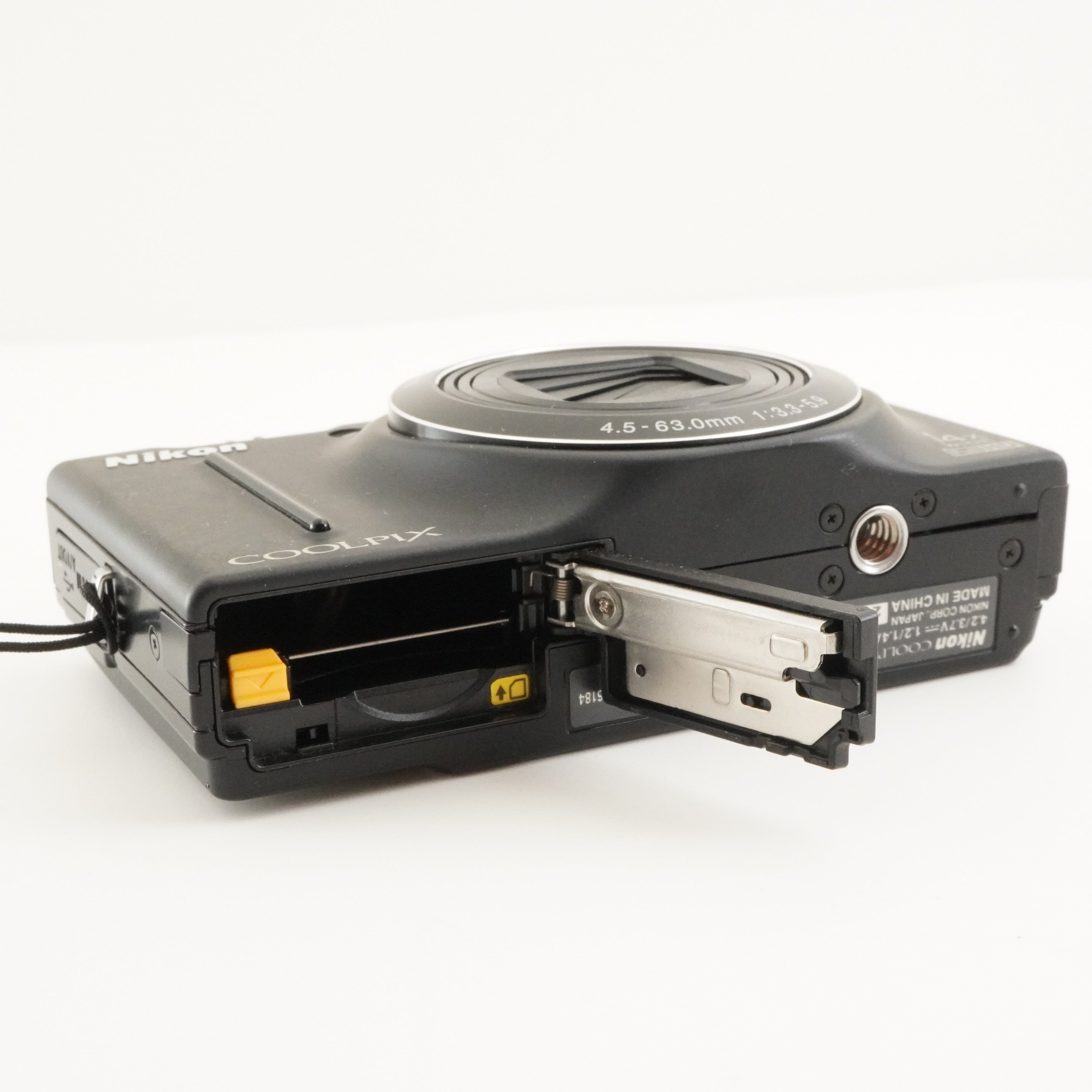 Nikon COOLPIX S8200 Black With 4GB SDHC Card Digital Camera