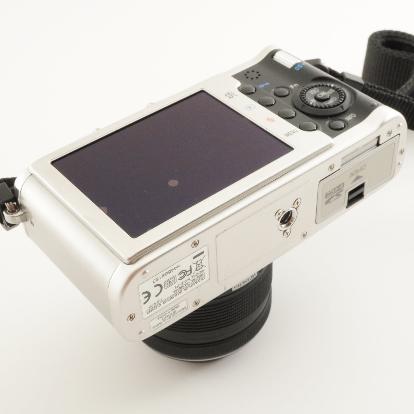 [929 Shots] Olympus PEN E-P1 Silver + M.Zuiko 14-42mm + 8GB SD from Japan #7932