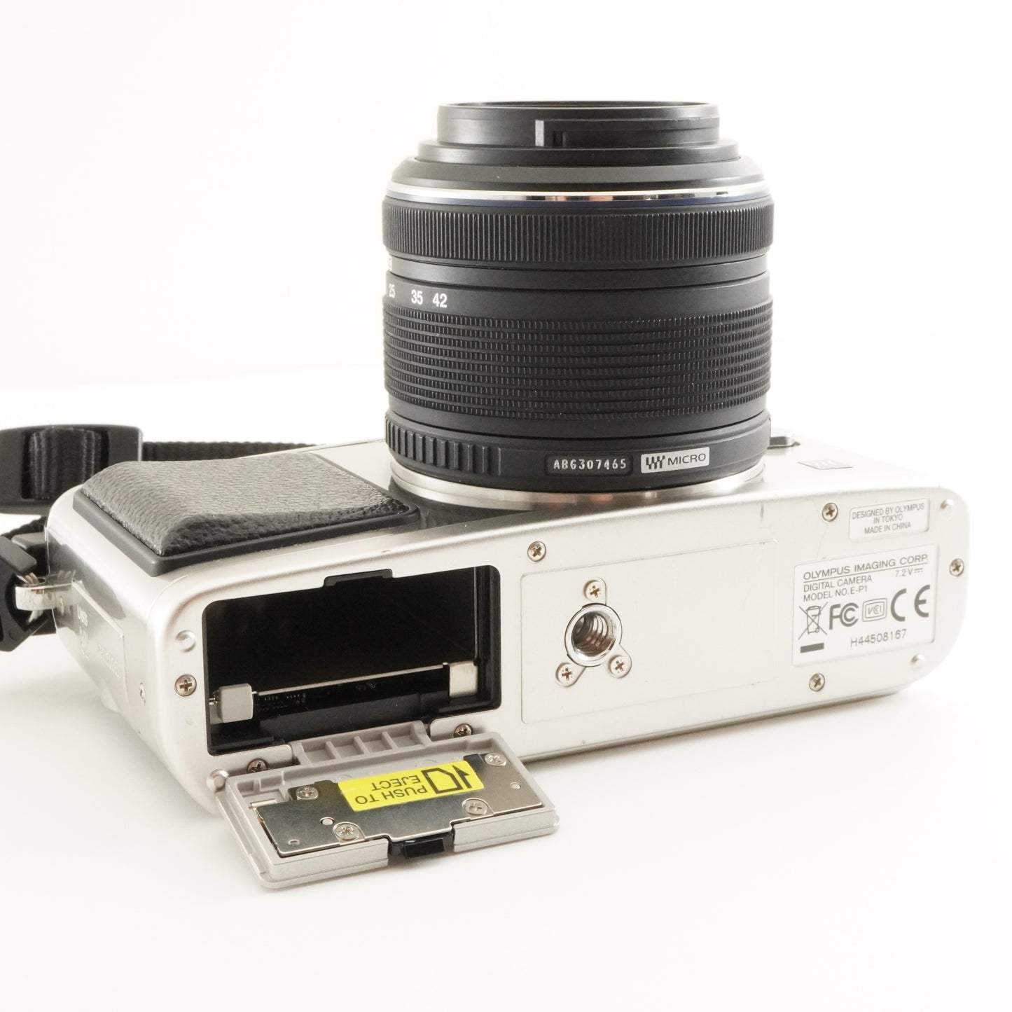[929 Shots] Olympus PEN E-P1 Silver + M.Zuiko 14-42mm + 8GB SD from Japan #7932
