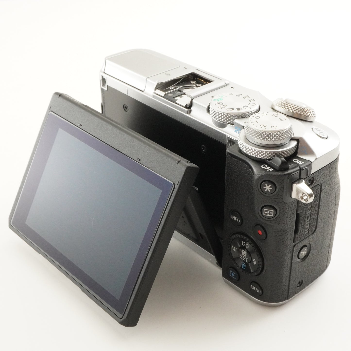 Canon EOS M6 Silver + EVF-DC2 Mirrorless Digital Camera from Japan #8028