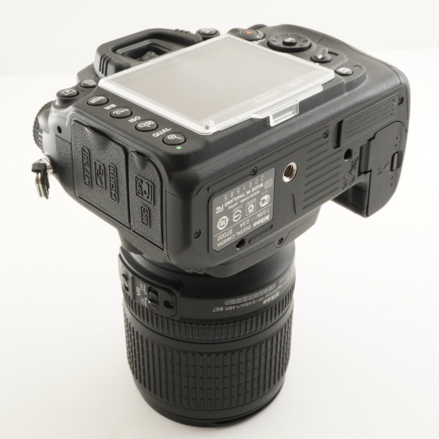 [Only 178 Shots] Nikon D7000 + AF-S 18-105mm + 16GB SDHC Card from Japan #8104