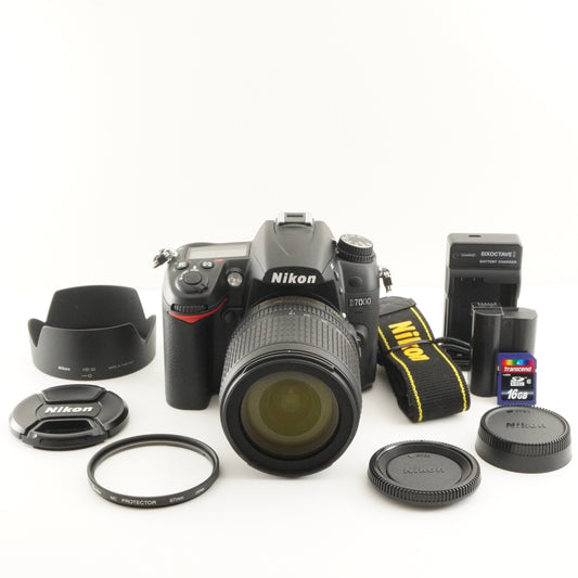 [Only 178 Shots] Nikon D7000 + AF-S 18-105mm + 16GB SDHC Card from Japan #8104