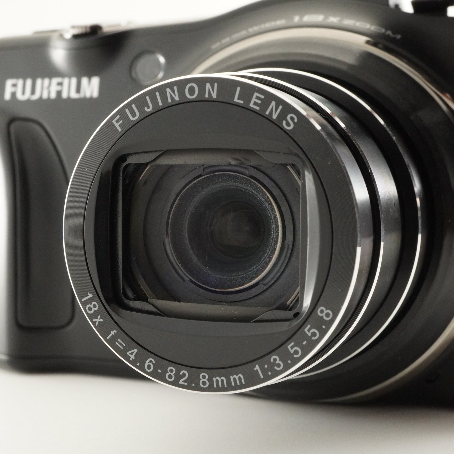 FUJIFILM FINEPIX F820EXR Black + 4GB SDHC Card Digital Camera from Japan #8206