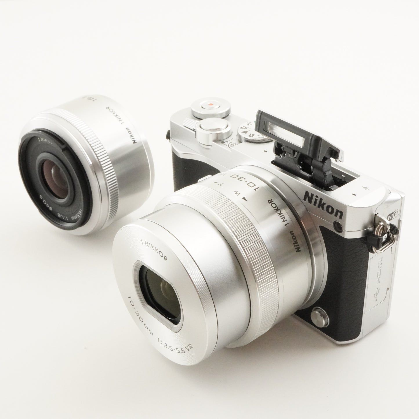 [501 Shots] Nikon 1 J5 Silver +10-30 +18.5mm In Box +8GBmicroSD from Japan #8297