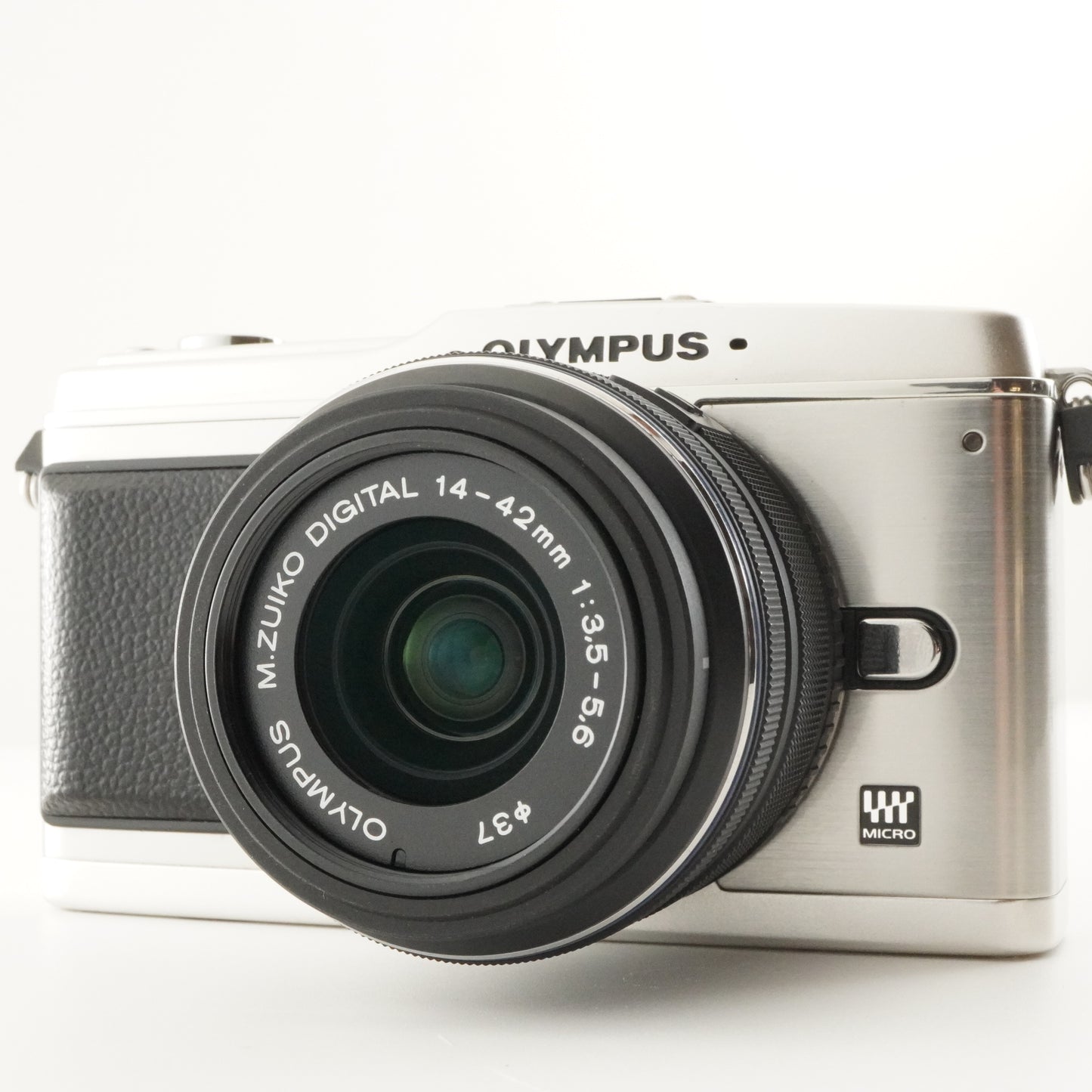 [3,863 Shots] OLYMPUS PEN E-P1 Silver + 14-42mm II R + 4GB SD from Japan #8350