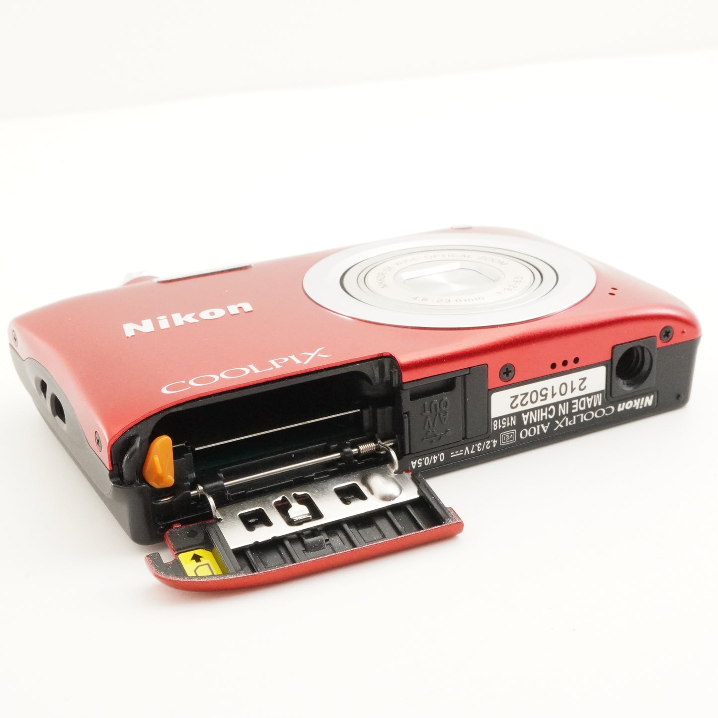 Nikon COOLPIX A100 Red In Box + 2GB SD Card Digital Camera from Japan #8378