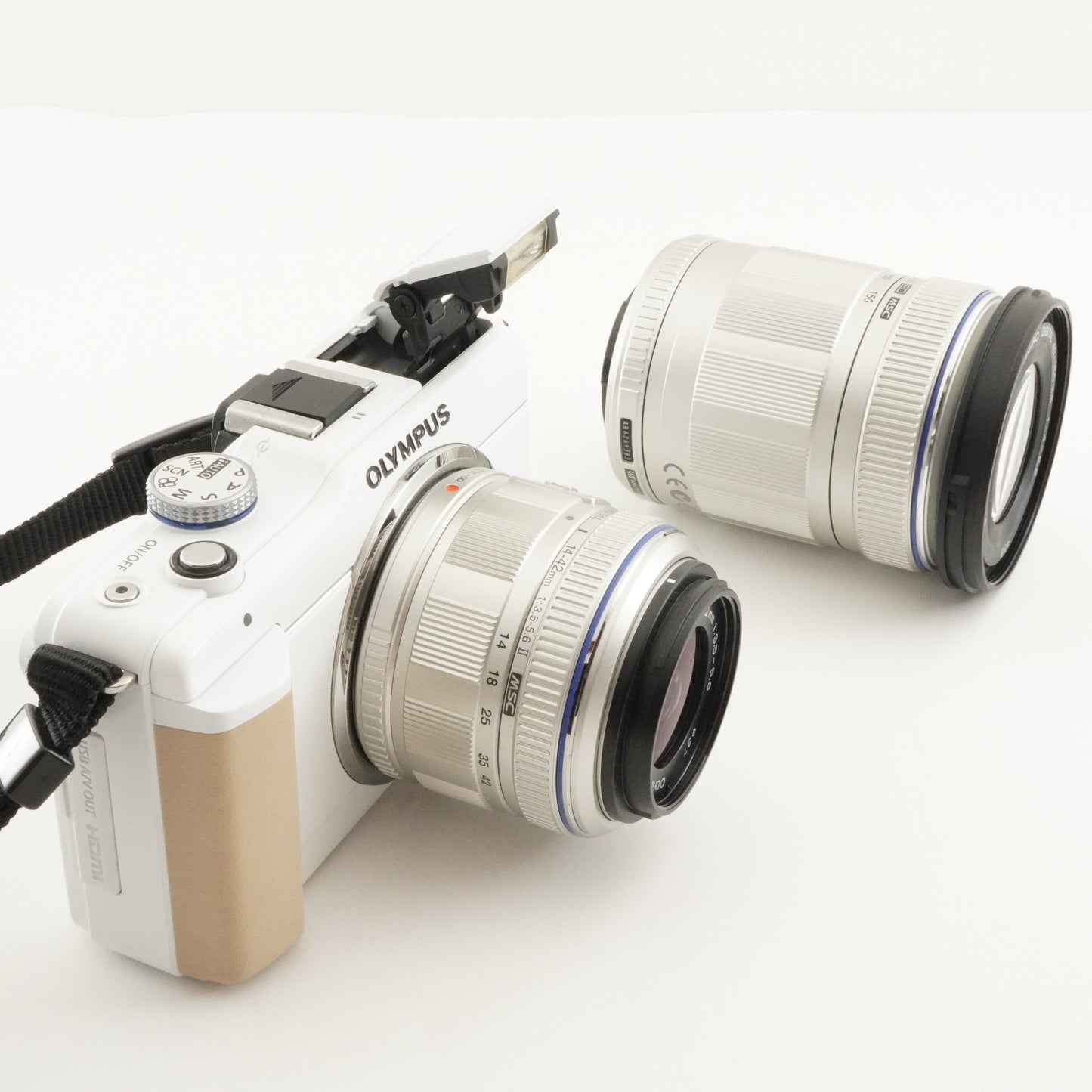 [396 Shots] OLYMPUS PEN E-PL1S White +14-42+40-150 In Box+4GBSD from Japan #8422