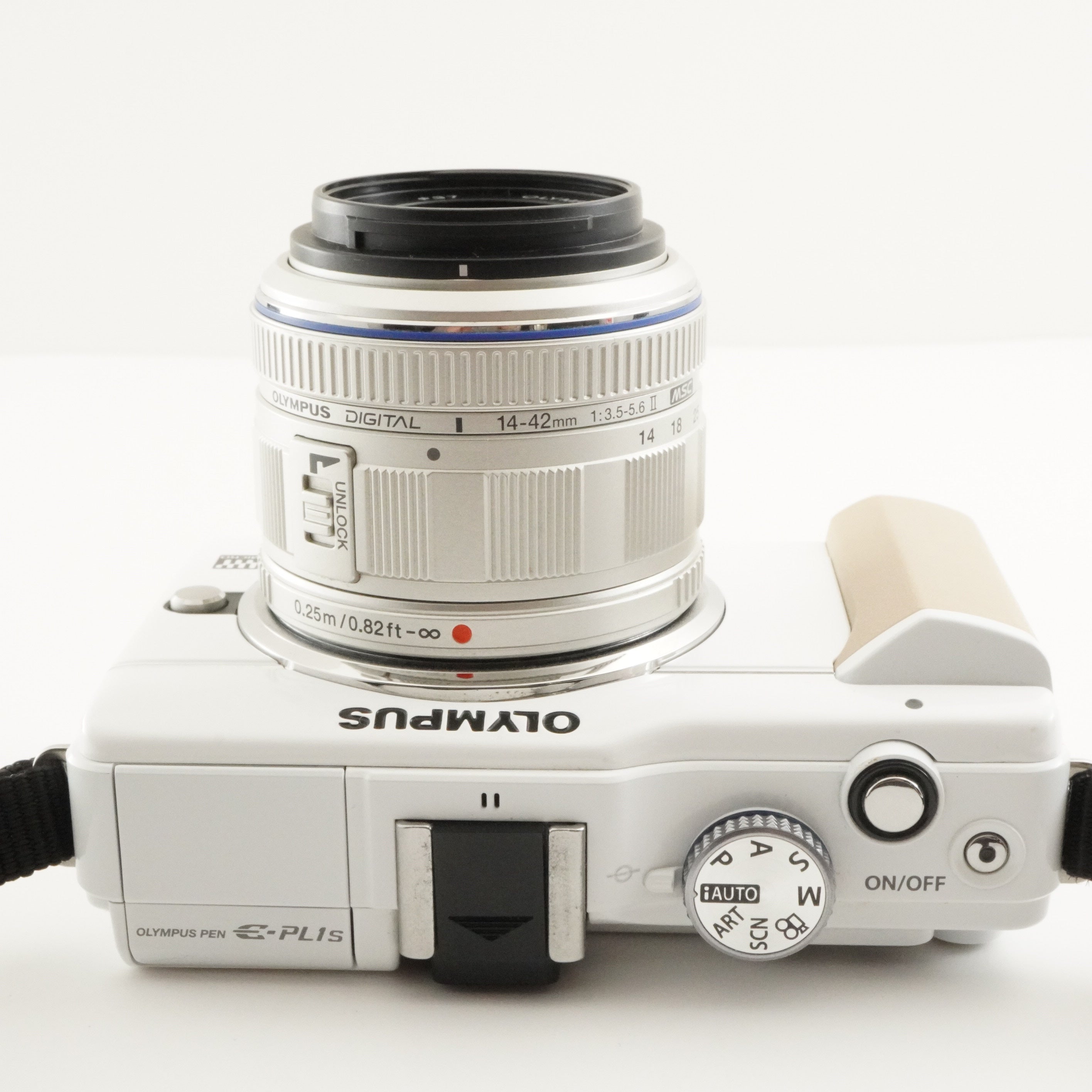 オリンパス OLYMPUS E-PL1s白 ショット数: 559 2344673 Amazon | OLYMPUS ミラーレス一眼 E-PL1s レンズキット ホワイト E