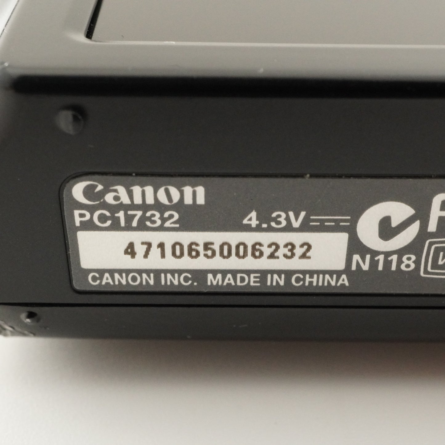 Canon PowerShot A2300 Black With 4GB SDHC Card Digital Camera from Japan #8431