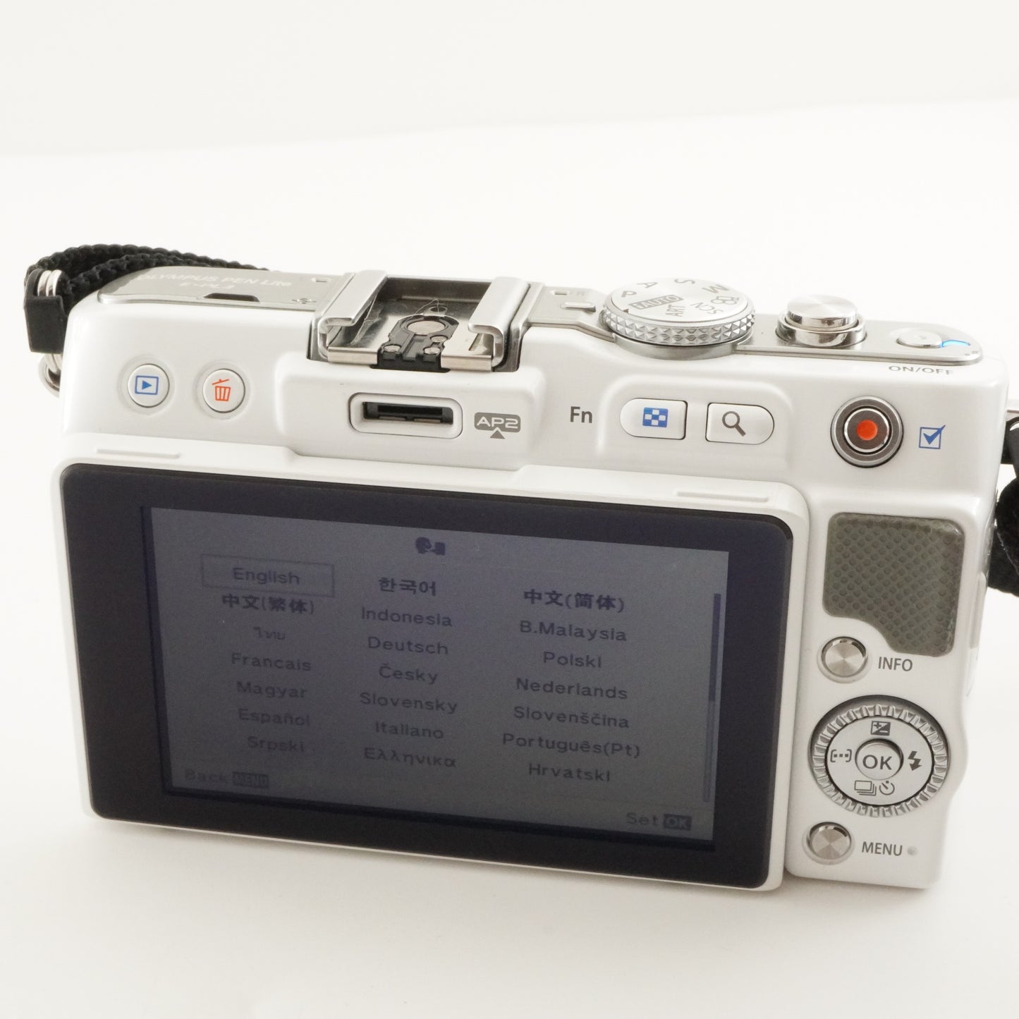 [3,500 Shots] OLYMPUS PEN Lite E-PL3 White +14-42+40-150+4GB SD from Japan #8464