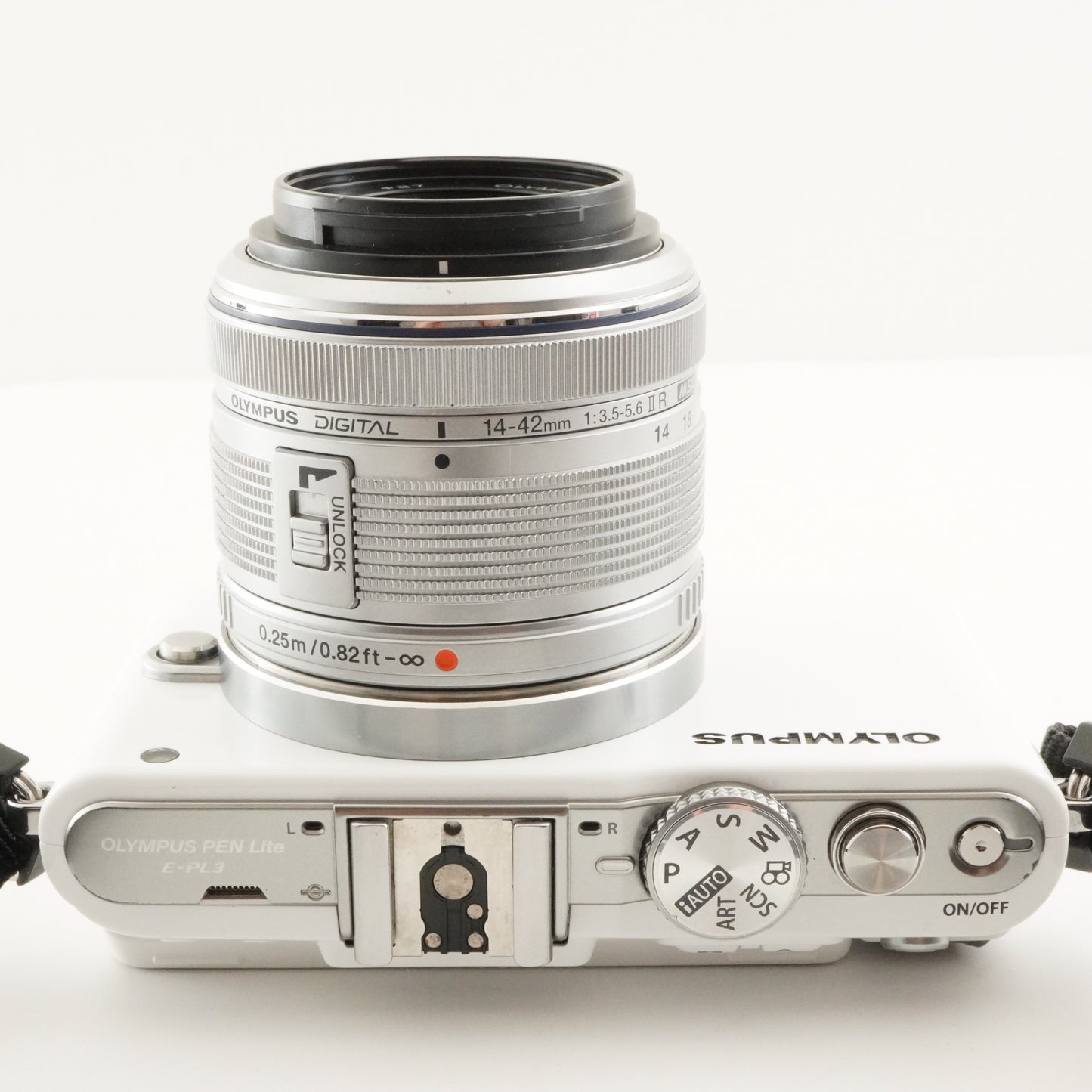 [3,500 Shots] OLYMPUS PEN Lite E-PL3 White +14-42+40-150+4GB SD from Japan #8464