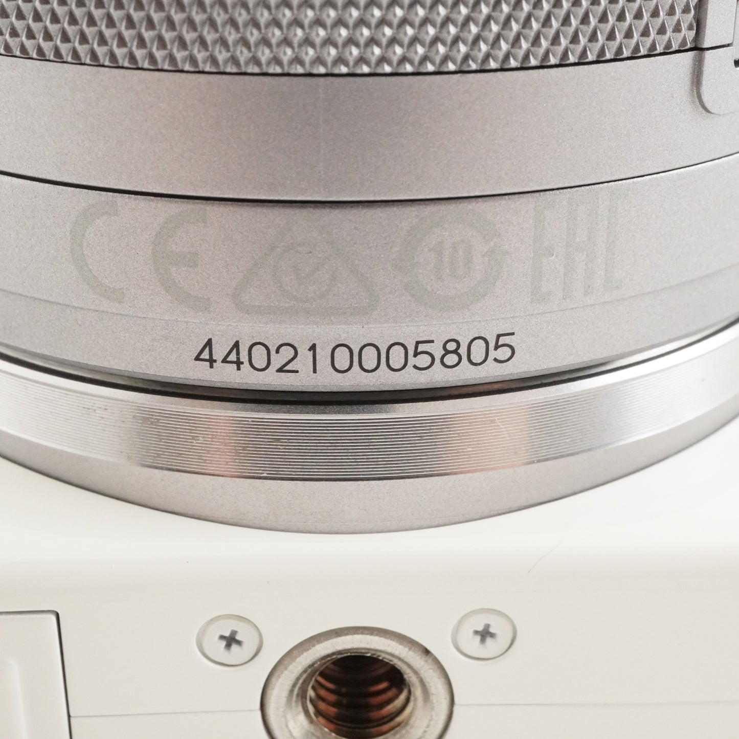 Canon EOS M10 White +EF-M 15-45mm F3.5-6.3 IS STM +4GB SDHCCard from Japan #8545