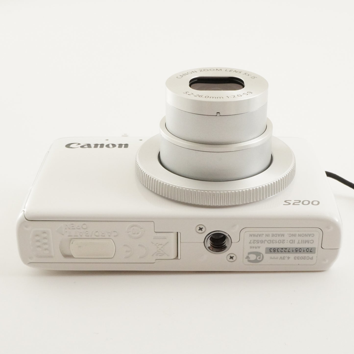Canon PowerShot S200 White With 4GB SDHC Card Digital Camera from Japan #8571