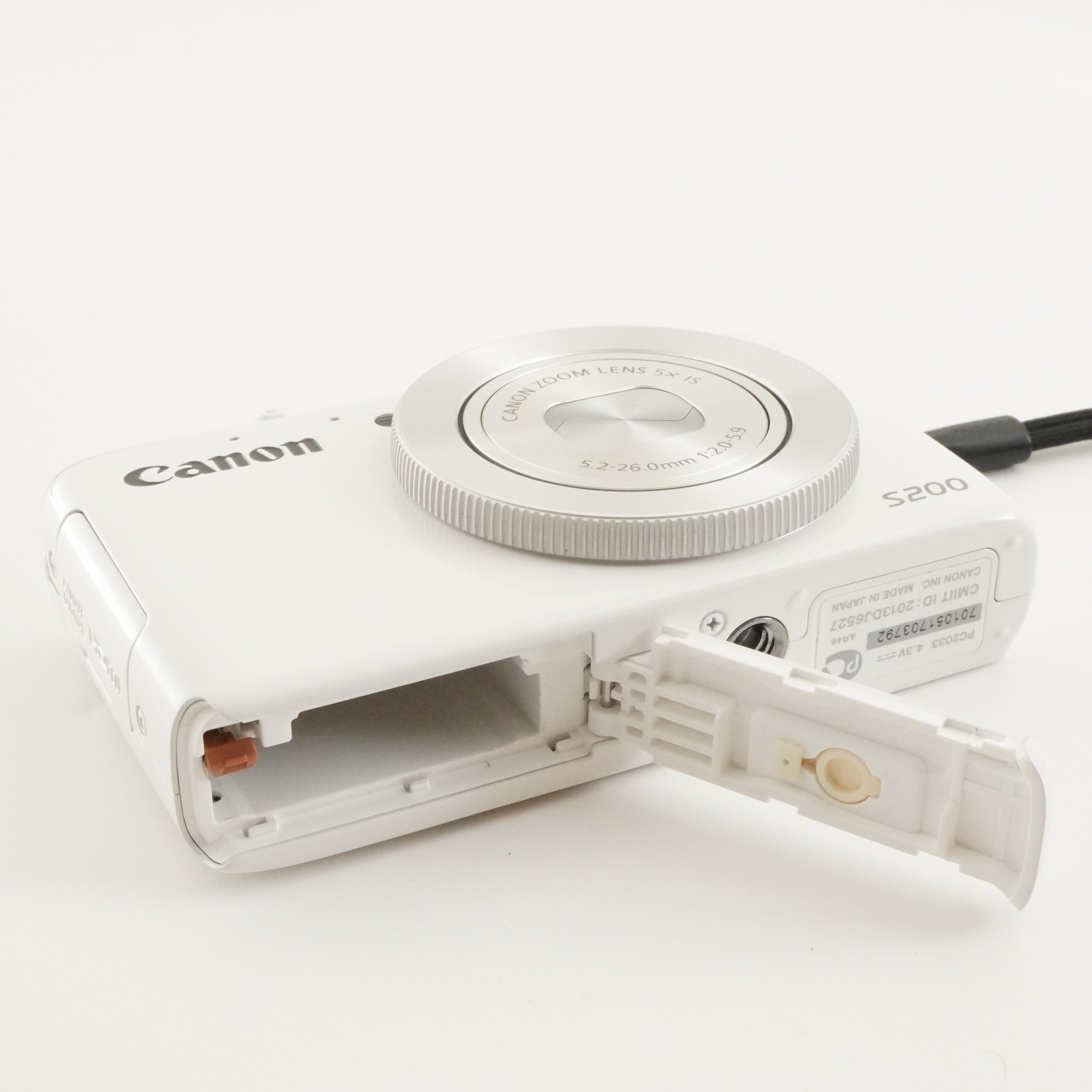 Canon PowerShot S200 White With 4GB SDHC Card Digital Camera from