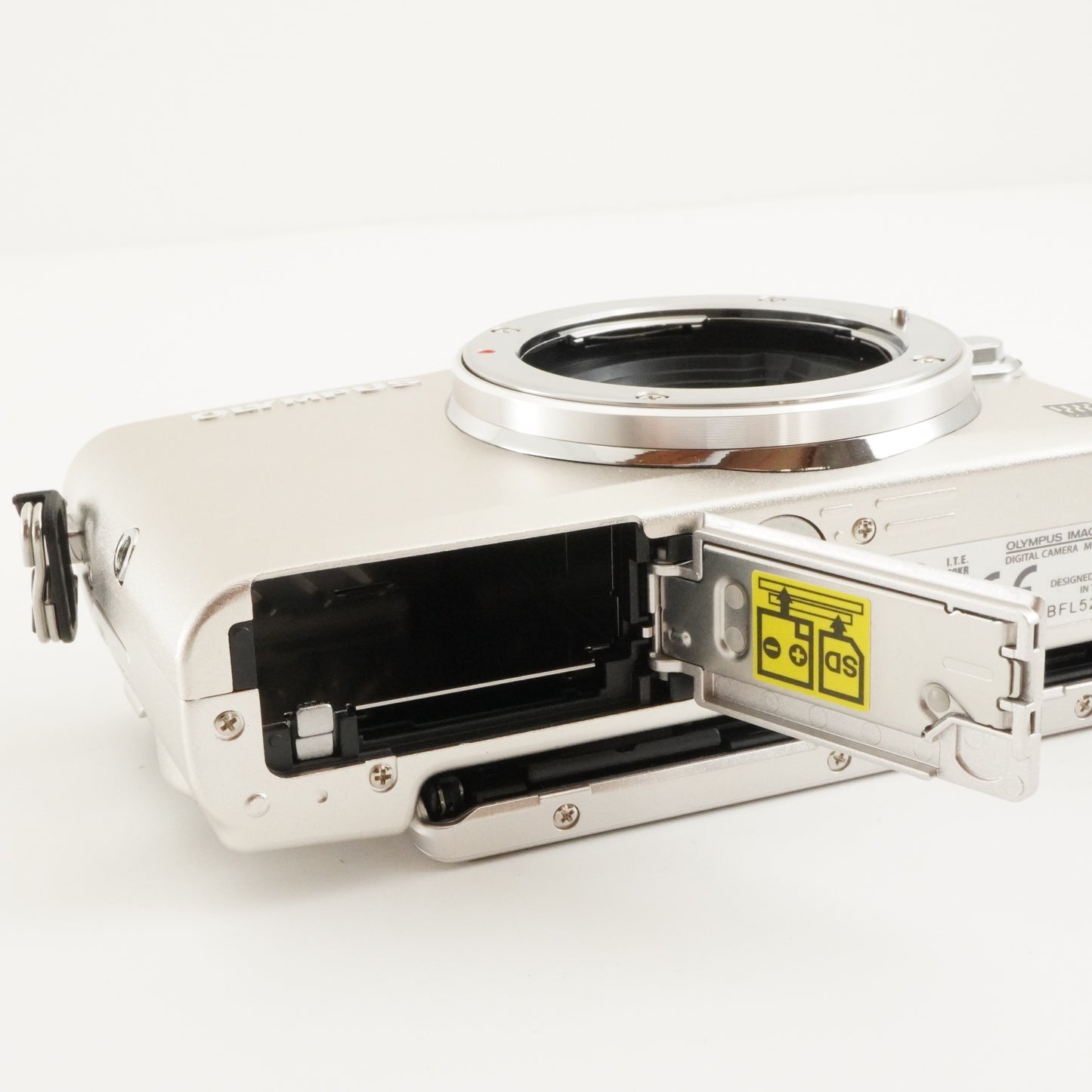 [Only 69 Shots] OLYMPUS E-PL5 Silver+14-42+40-150 In Box +4GBSD from Japan #8695