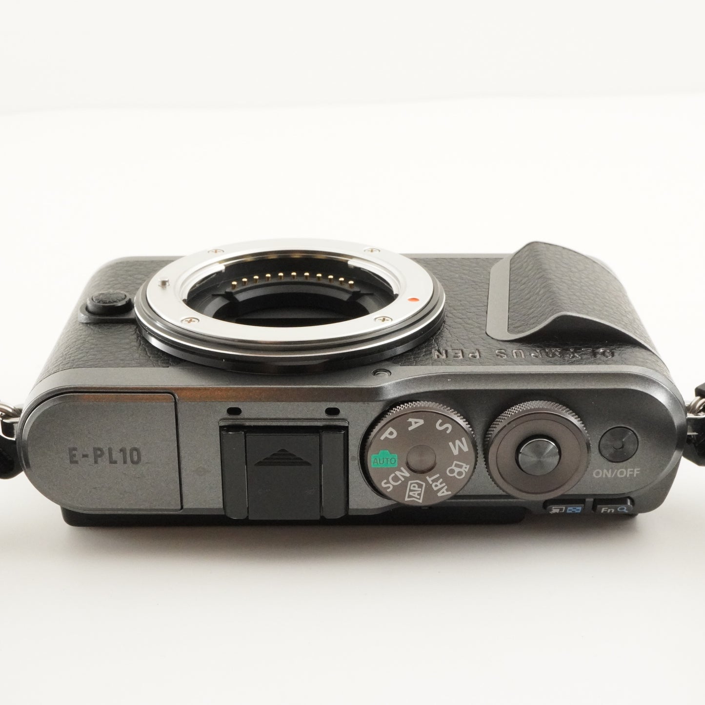 [6,771 Shots] OLYMPUS PEN E-PL10 Black + 14-42 + 40-150 +4GB SD from Japan #8716