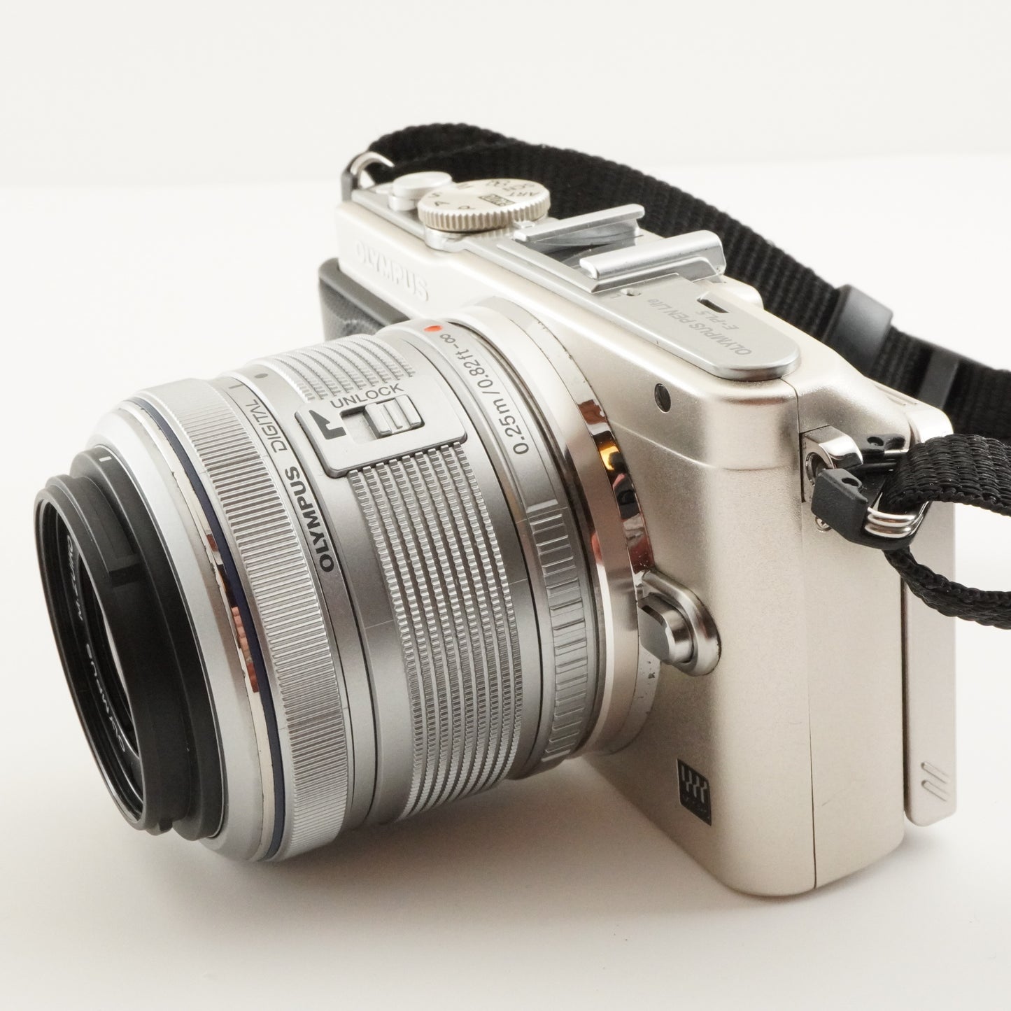 [3,959 Shots] OLYMPUS PEN Lite E-PL5 Silver +14-42mm+Case+4GBSD from Japan #8841