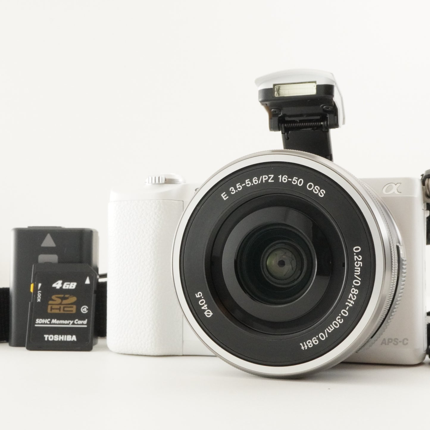 [2,777 Shots] SONY alpha a5100 ILCE-5100 White + 16-50mm +4GBSD from Japan #8877