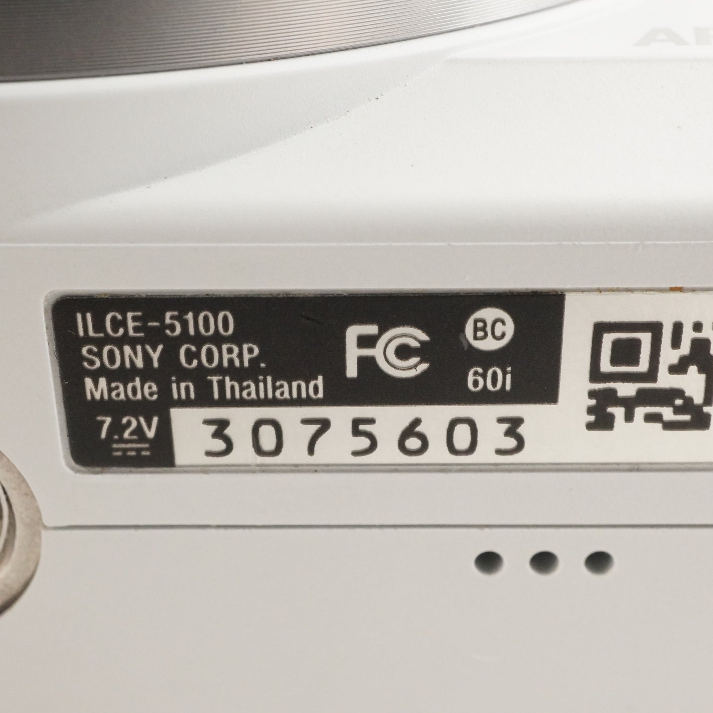 [2,777 Shots] SONY alpha a5100 ILCE-5100 White + 16-50mm +4GBSD from Japan #8877