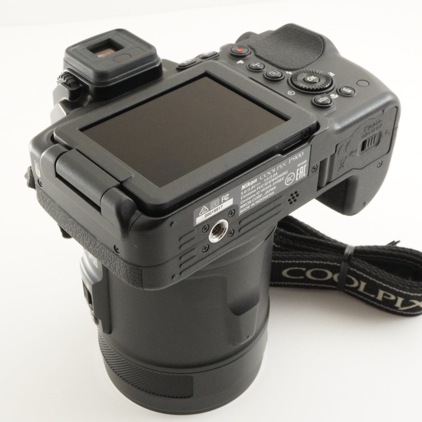 Nikon COOLPIX P900 Black In Box + 4GB SDHC Card Digital Camera from Japan #8888