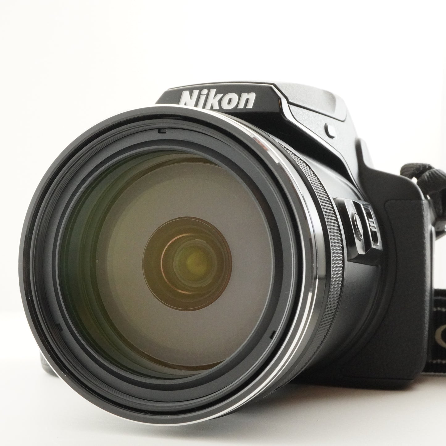 Nikon COOLPIX P900 Black In Box + 4GB SDHC Card Digital Camera from Japan #8888