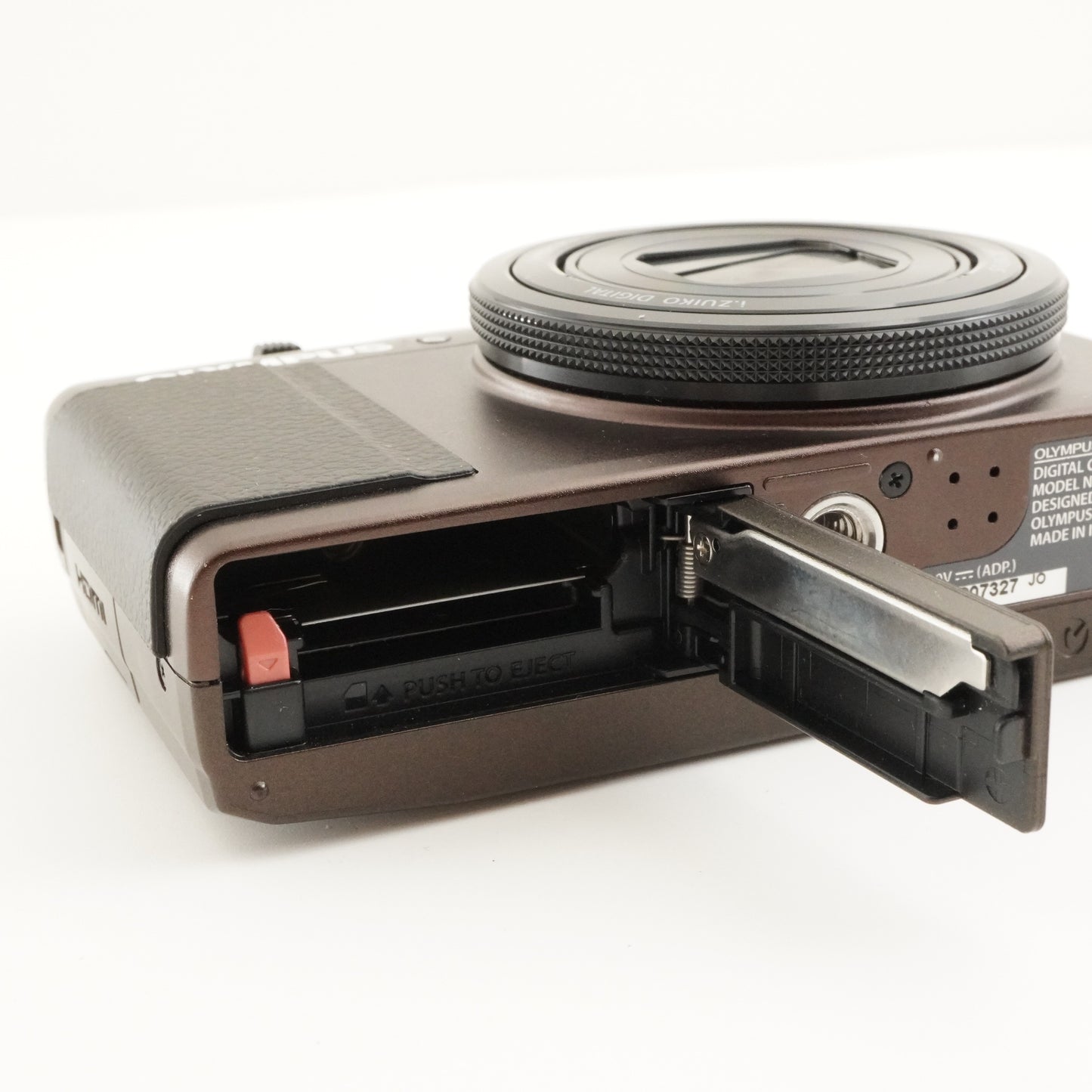 OLYMPUS STYLUS XZ-10 Brown With 4GB SDHC Card Digital Camera from Japan #8891