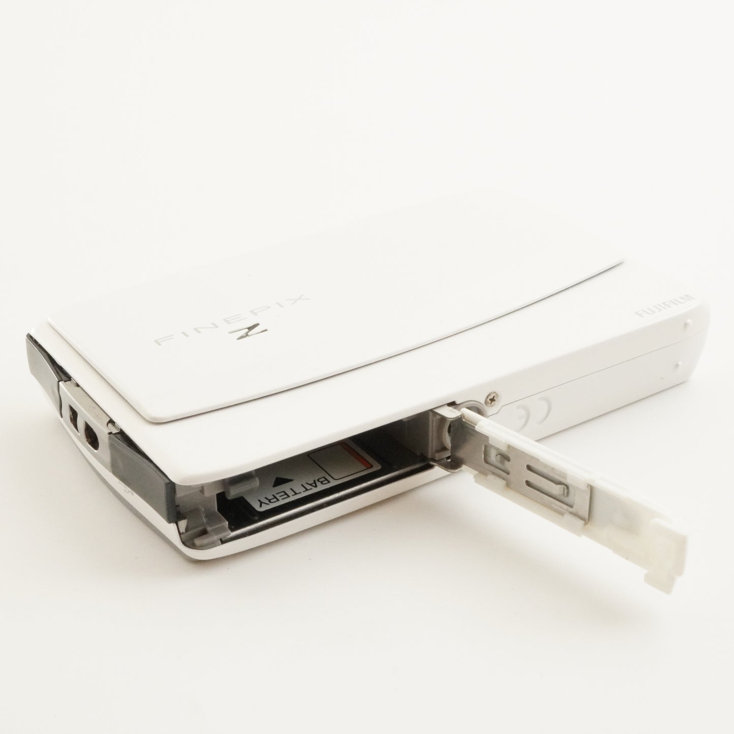 FUJIFILM FinePix Z900 EXR White + 4GB SDHC Card Digital Camera from Japan #8894