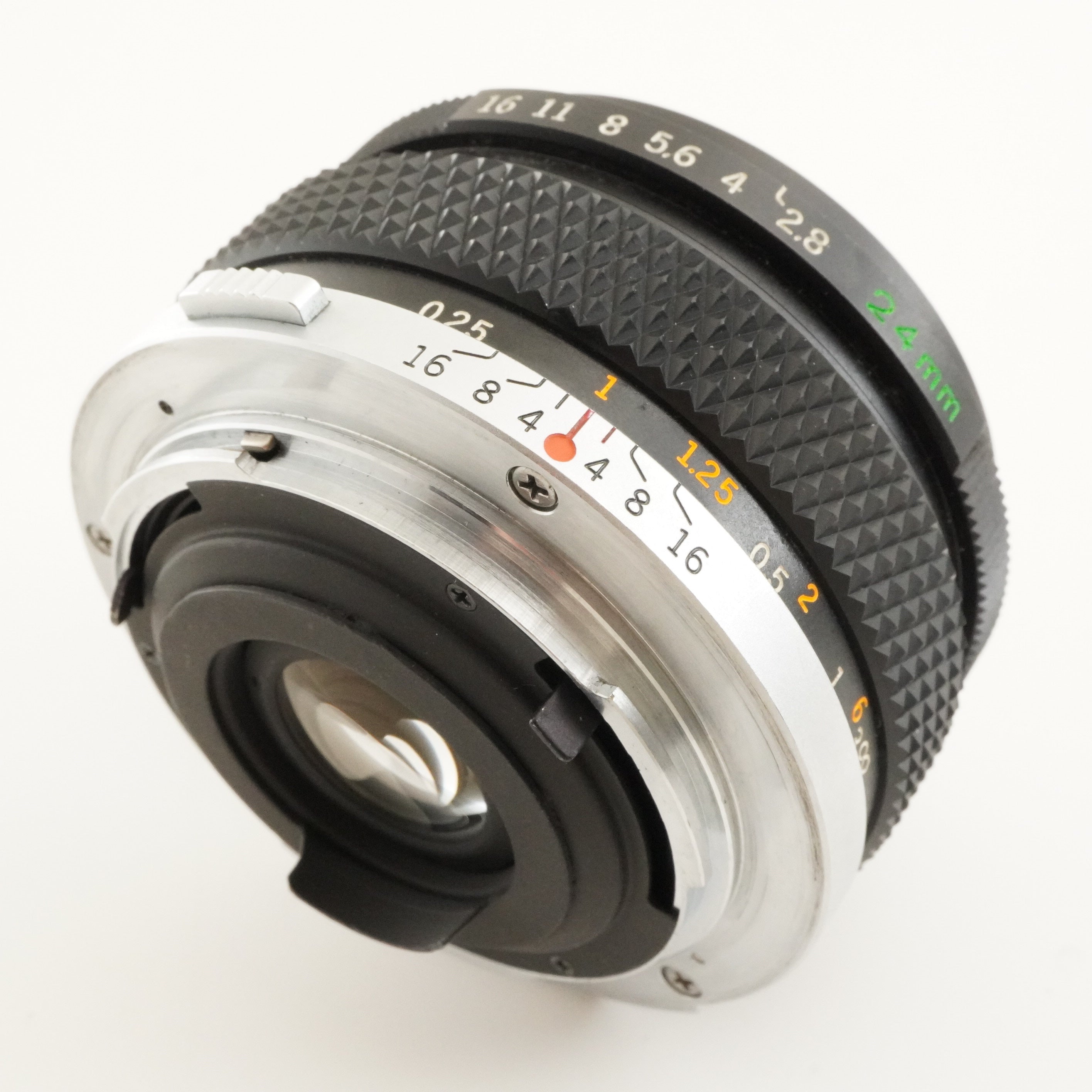 OLYMPUS OM-SYSTEM ZUIKO MC AUTO-W 24mm F2.8 MF Wide Angle Lens