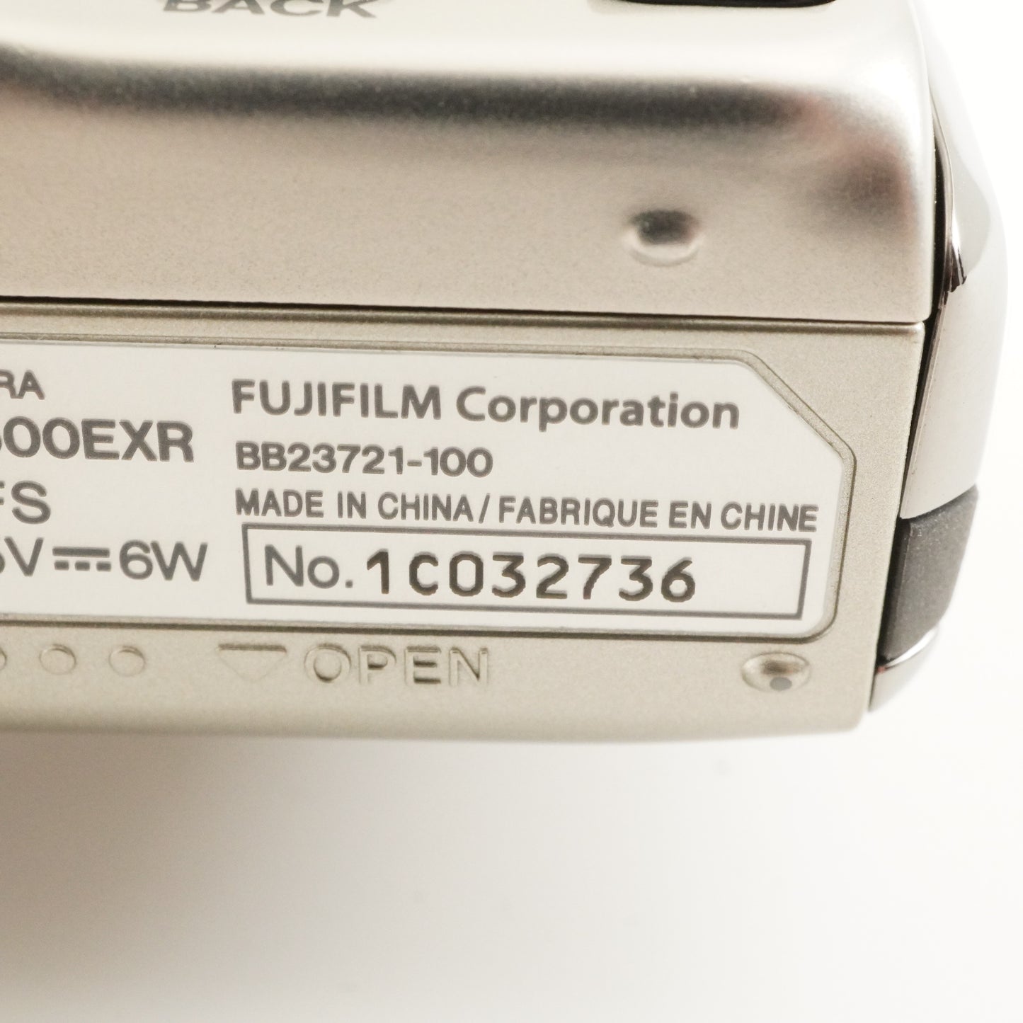 FUJIFILM FINEPIX F600 EXR Gold In Box + 4GB SDHC Card from Japan #8979