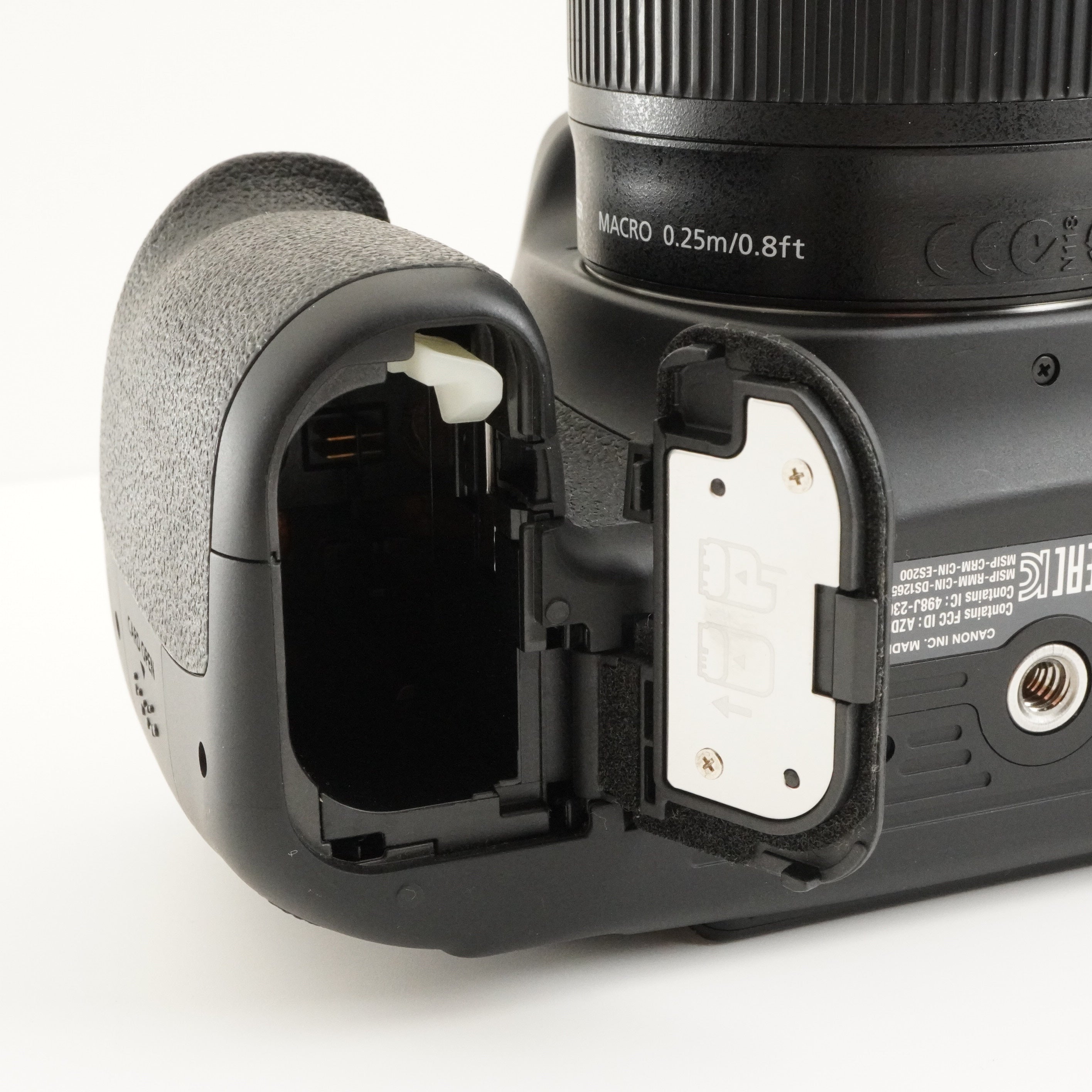 Canon EOS 80D In Box + EF-S 18-55mm IS STM + 16GB SDHC Card from