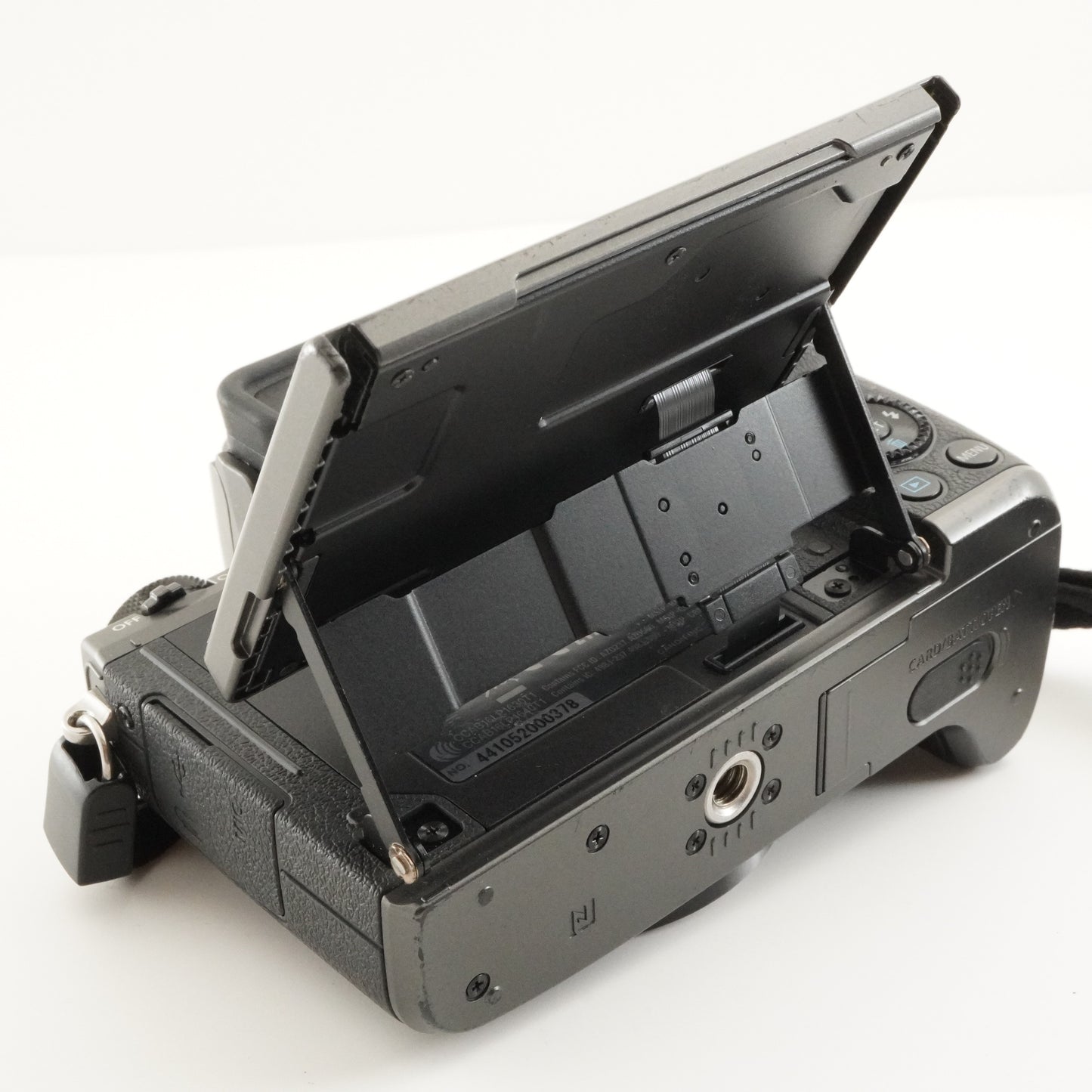 Canon EOS M5 Black + EF-M 15-45mm IS STM + 8GB SDHC Card from Japan #9010