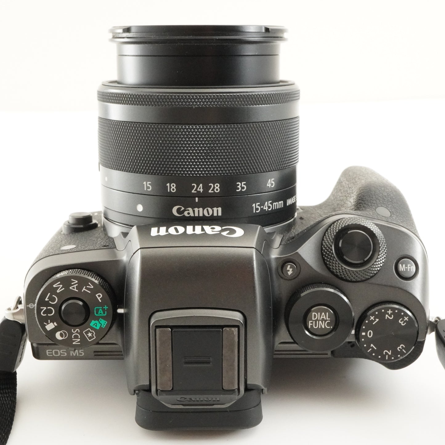 Canon EOS M5 Black + EF-M 15-45mm IS STM + 8GB SDHC Card from Japan #9010