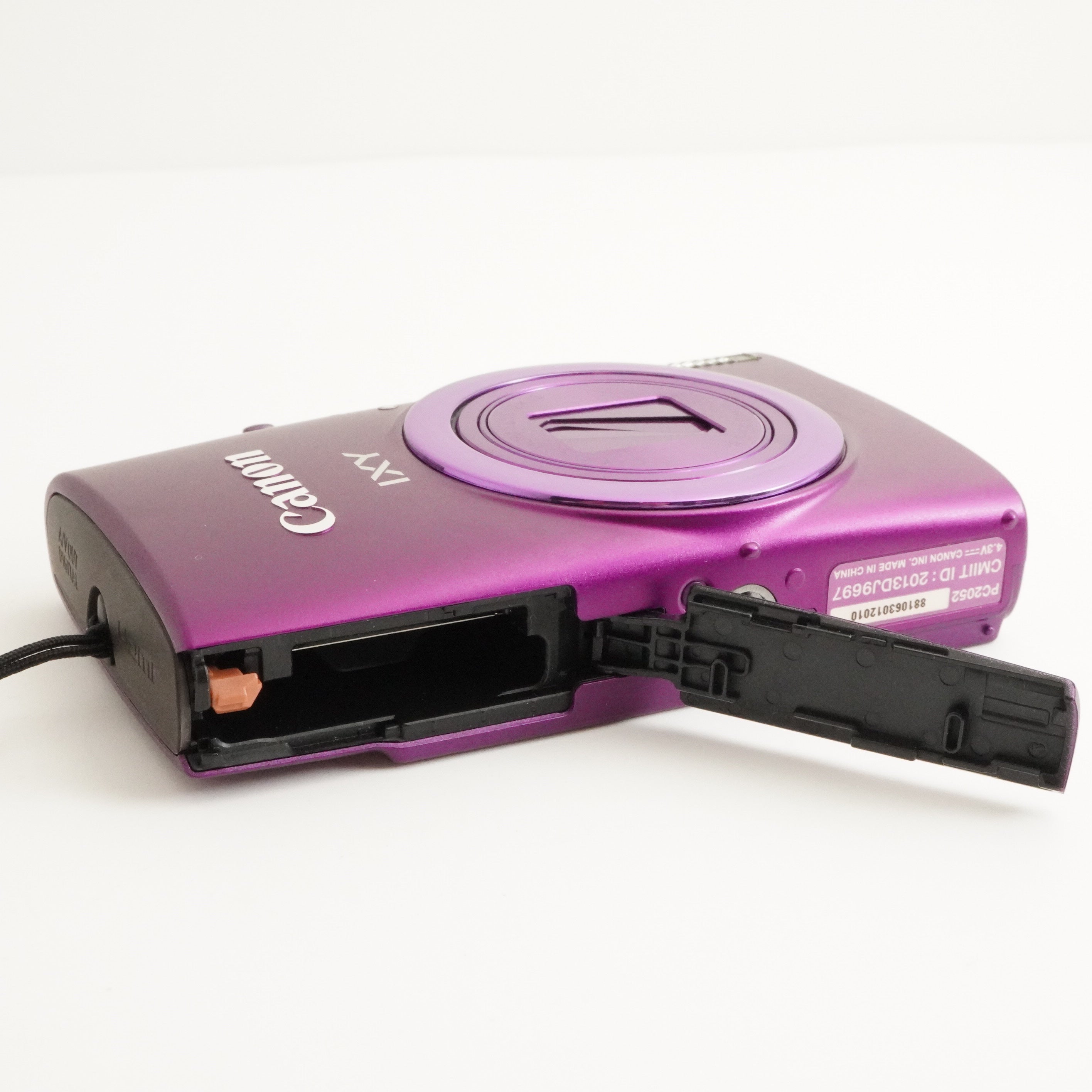 Canon IXY 630 Purple With 4GB SDHC Card Digital Camera from Japan