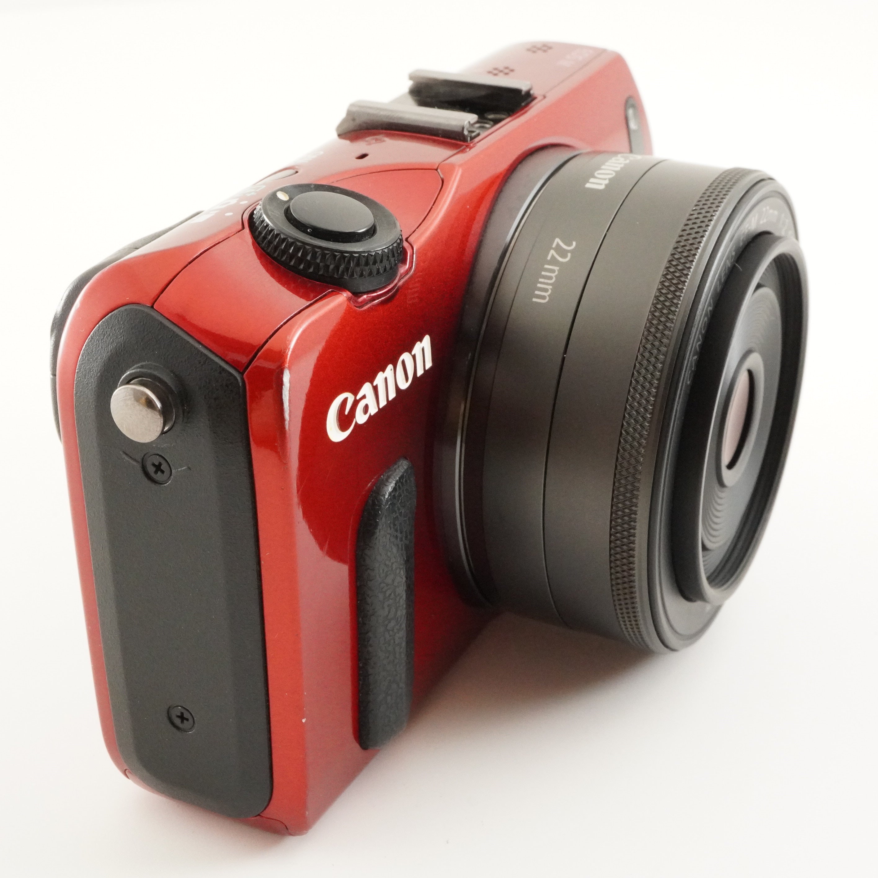 Canon EOS M Red + 22mm F2 STM + 18-55mm + 90EX + 8GB SDHC Card