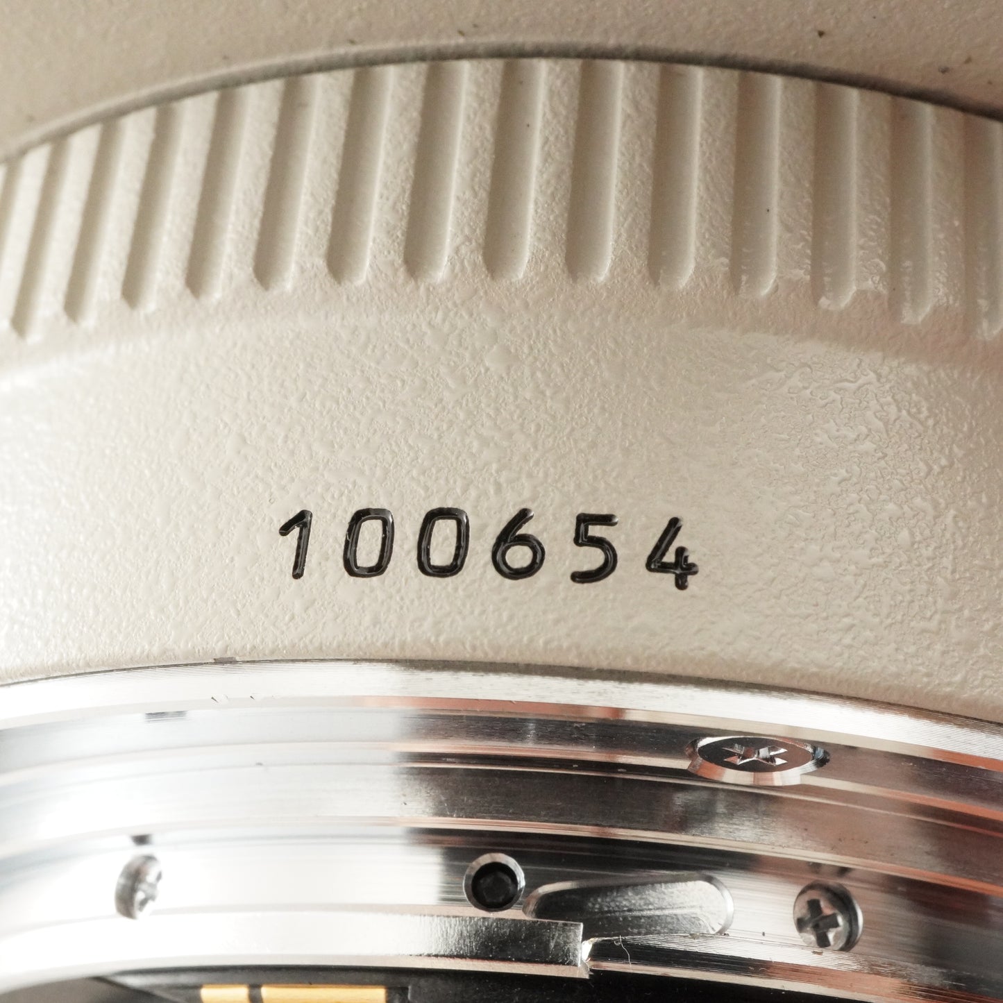 Canon EF 300mm F4 L USM ULTRASONIC AF Telephoto Lens from Japan #9410