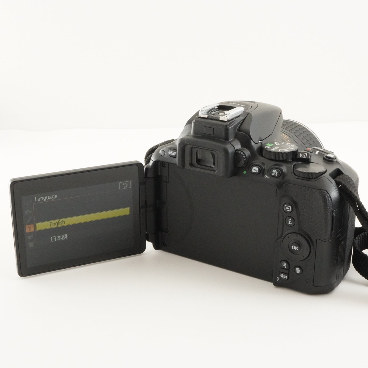 [3,346 Shots] Nikon D5500 + AF-S 18-55mm G II VR In Box from Japan #9484