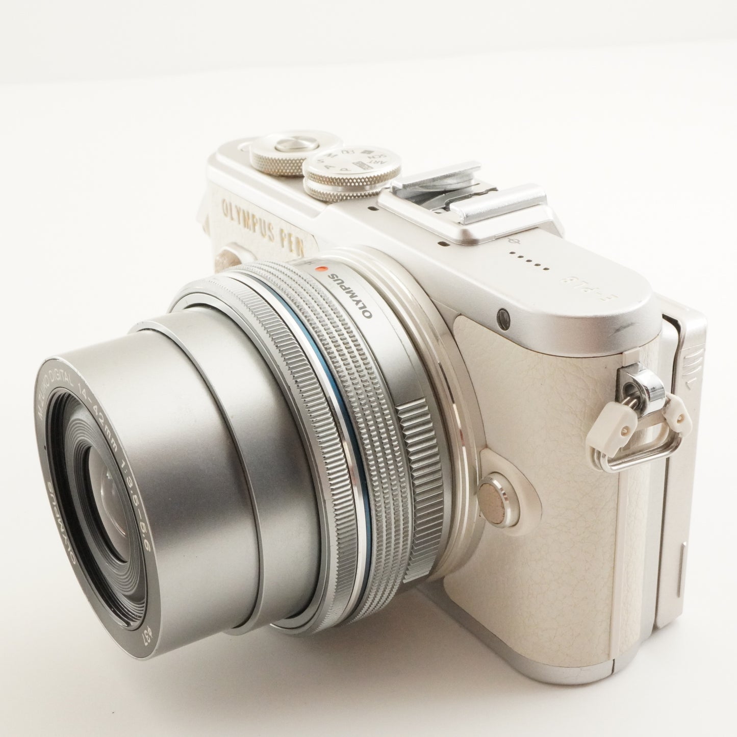 [10,290 Shots] OLYMPUS E-PL8 White +14-42 +40-150 In Box+16GBSD from Japan #9596