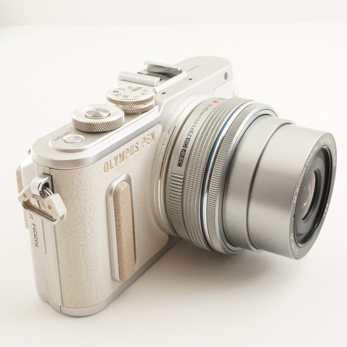 [10,290 Shots] OLYMPUS E-PL8 White +14-42 +40-150 In Box+16GBSD from Japan #9596