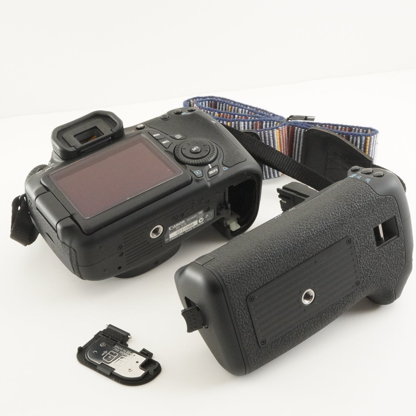 [266 Shots] Canon EOS 60D + Battery Grip BG-E9 + EF-S 18-55mm from Japan #9610