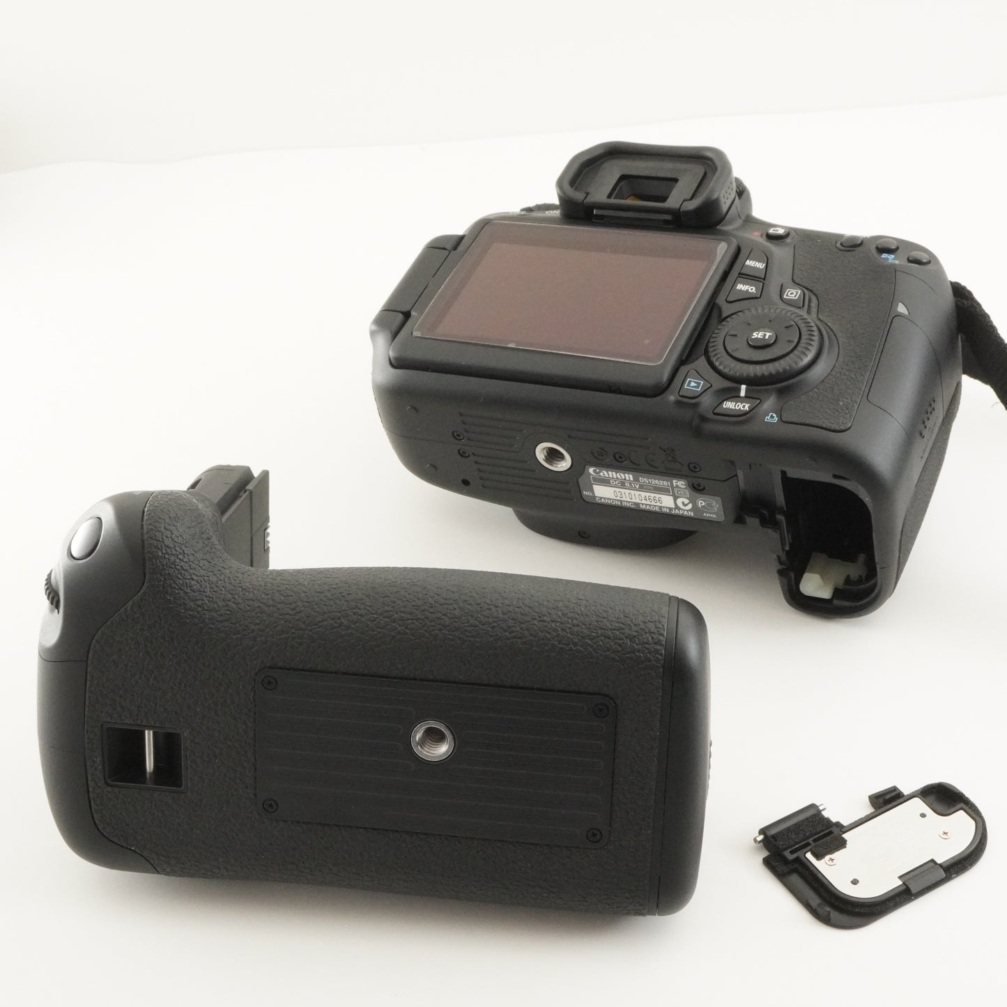 [266 Shots] Canon EOS 60D + Battery Grip BG-E9 + EF-S 18-55mm from Japan #9610