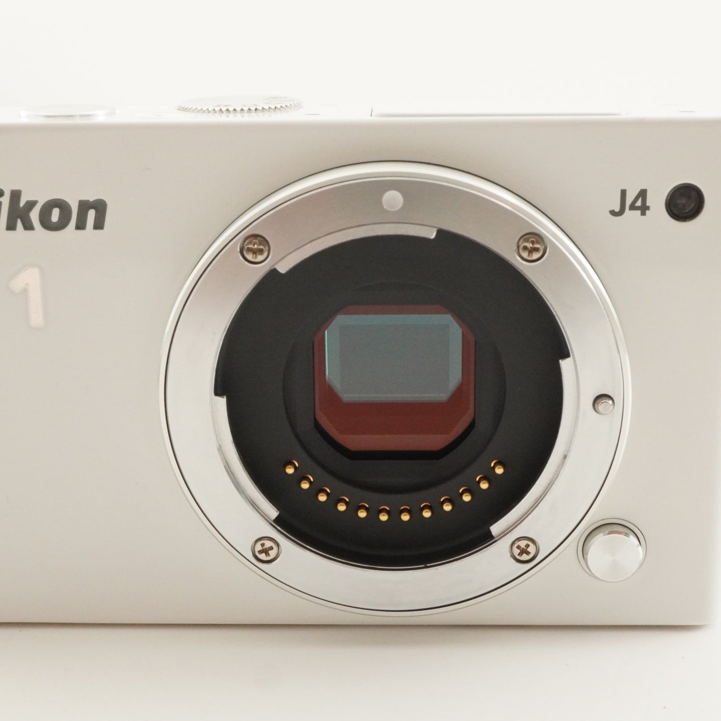 [822 Shots] Nikon 1 J4 White + 10-30mm + 4GB micro SD + Case from Japan #9647