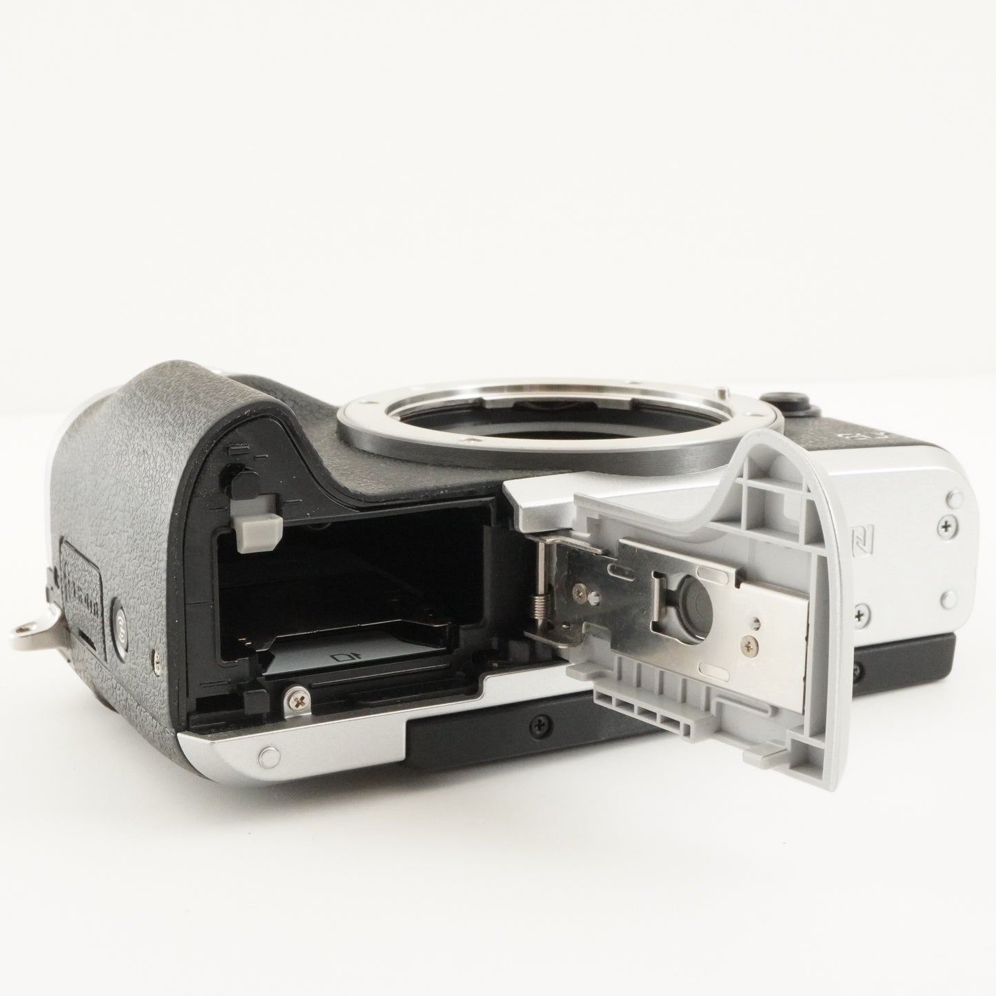 Canon EOS M6 Silver + EF-M 15-45mm IS STM +RS60-E3 +128GB Card from Japan #9756