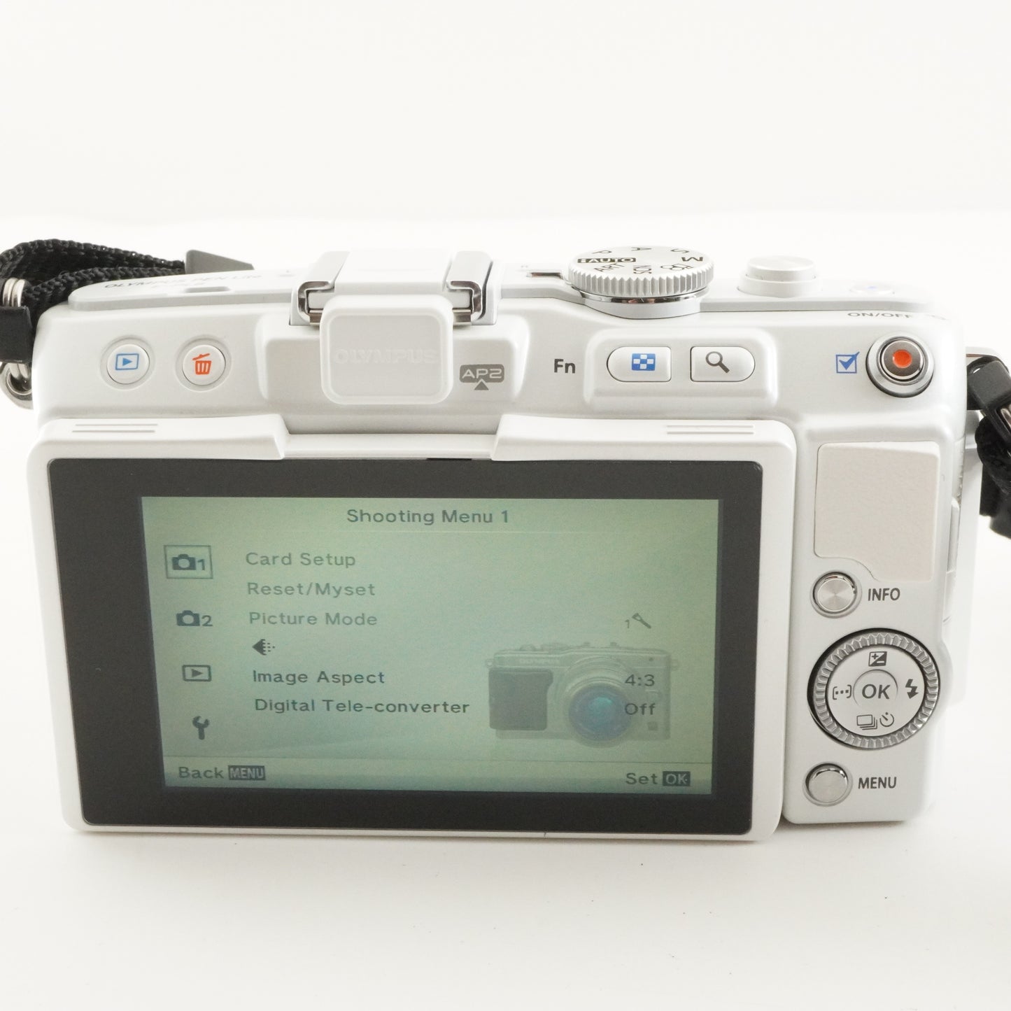 [217 Shots] OLYMPUS PEN E-PL6 White + 14-42mm + 40-150mm In Box from Japan #9782